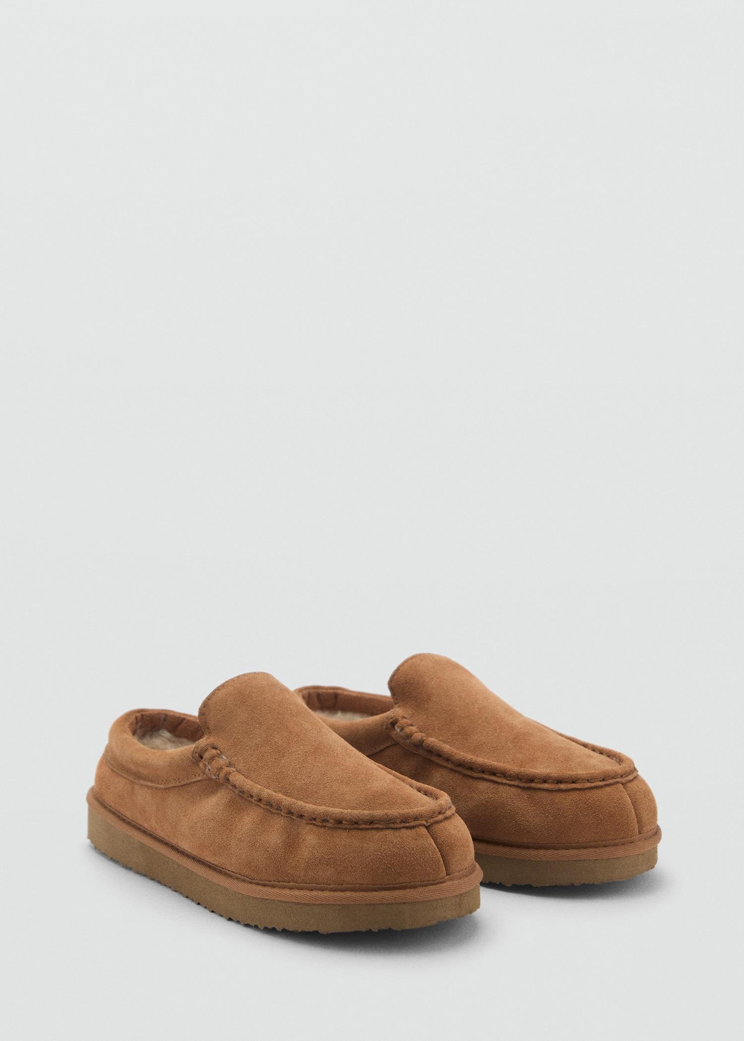 Suede clogs with sheepskin lining - Men | MANGO USA Product Image