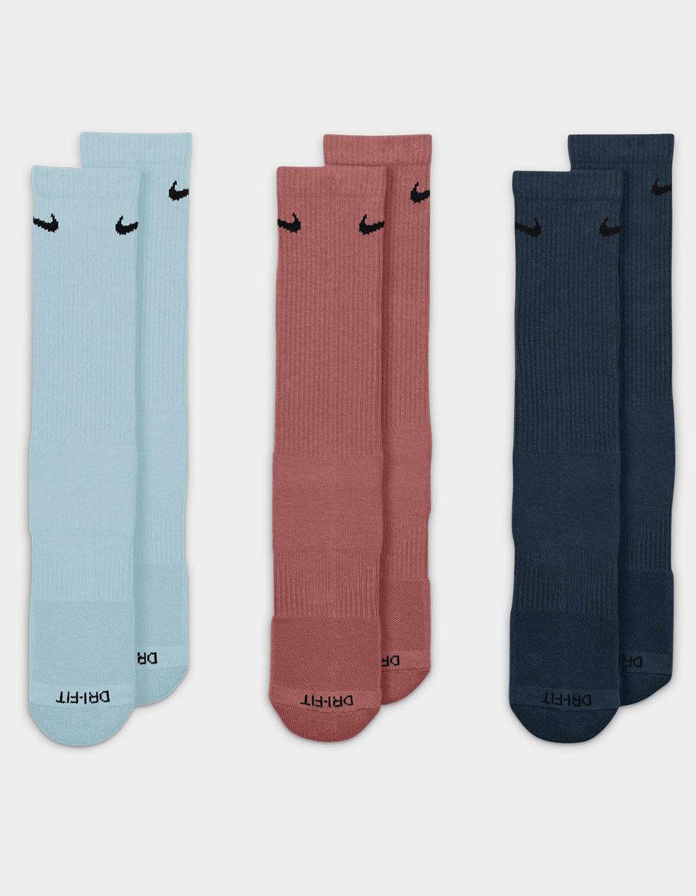 NIKE Everyday Plus 3 Pack Cushioned Crew Socks Product Image