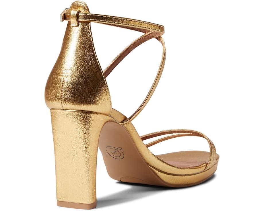 Women's Chinese Laundry Taryn Product Image