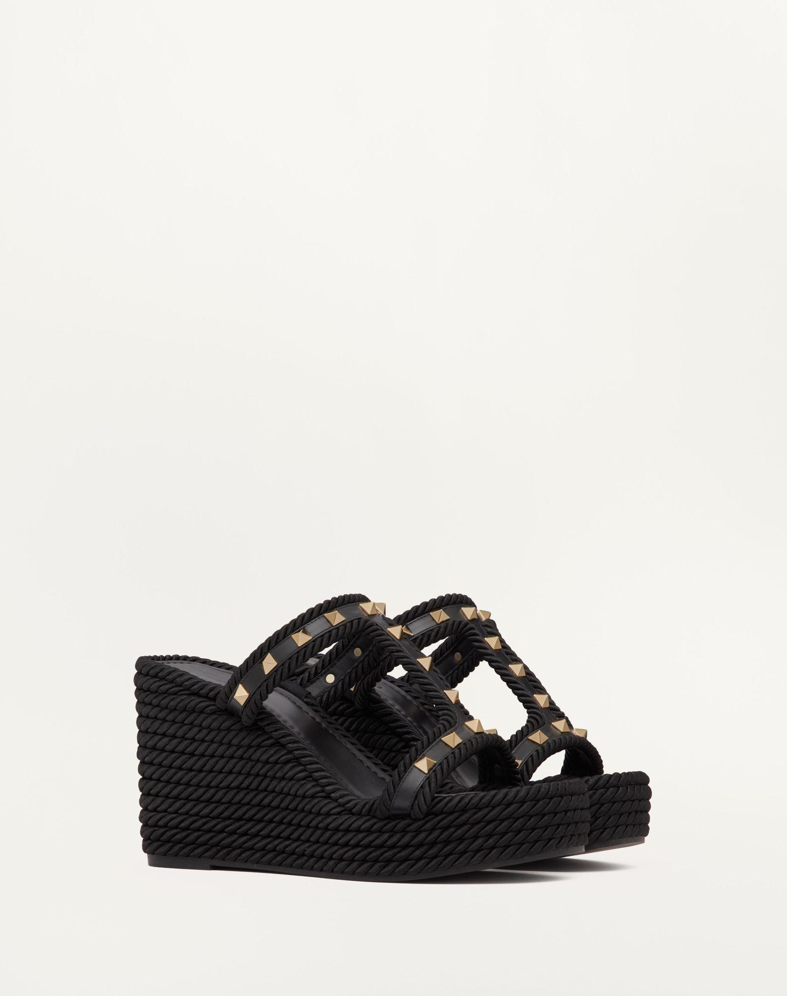 Rockstud Wedge In Calfskin 90Mm Product Image