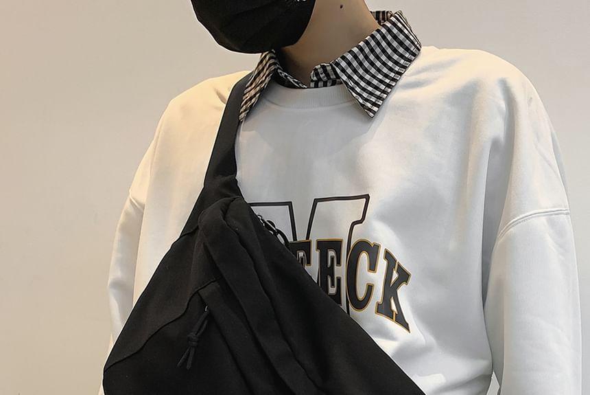 Multi-Pocket Belt Bag / Badge / Bag Charm / Set Product Image