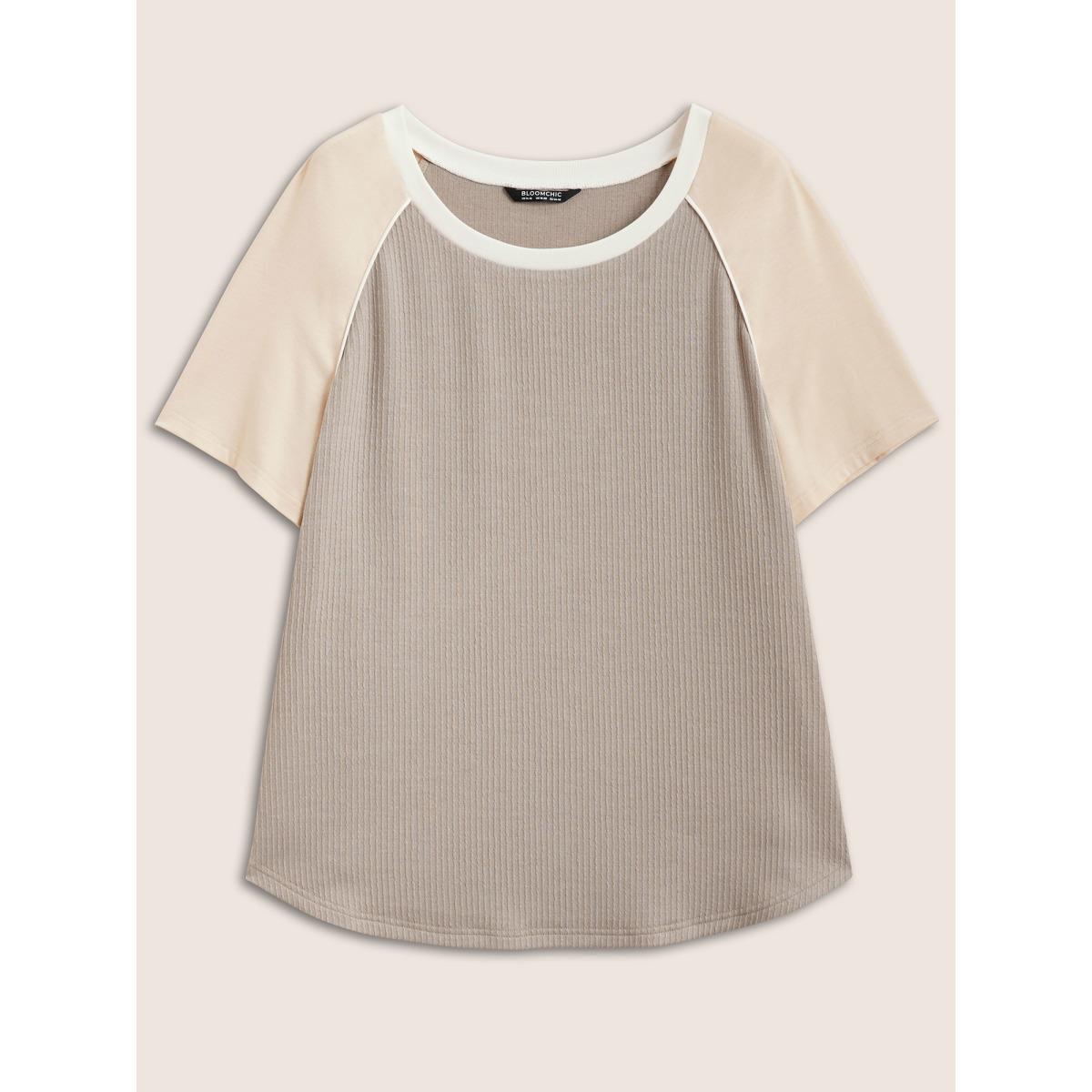 Plus Size Round Neck Contrast Raglan Sleeve T-shirt Tan Women Casual Contrast Round Neck Everyday T-shirts BloomChic 26/4X Product Image