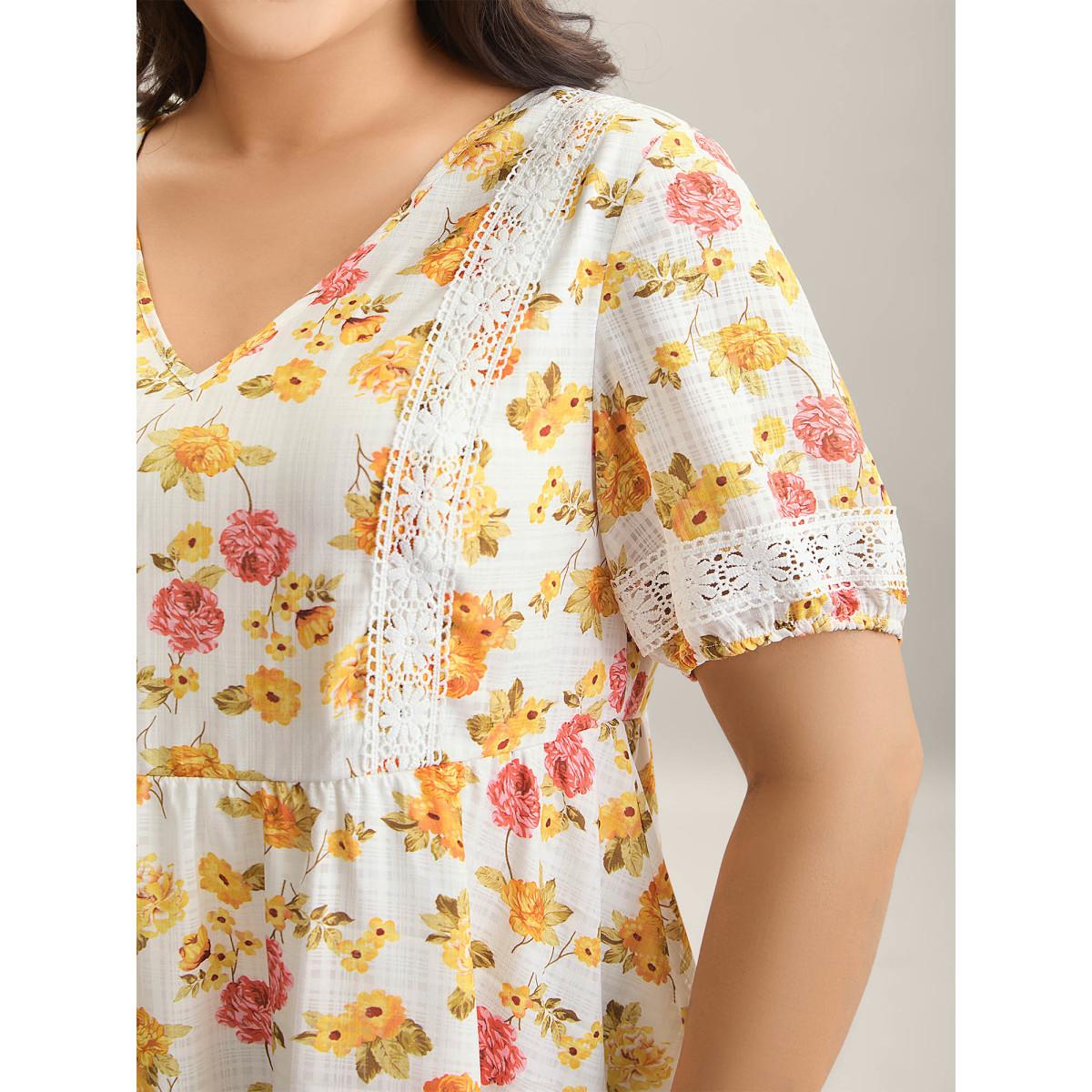 Plus Size Multicolor Floral Lace Trim Textured Babydoll Top Women Short sleeve V-neck Vacation Blouses BloomChic 22-24/3X Product Image
