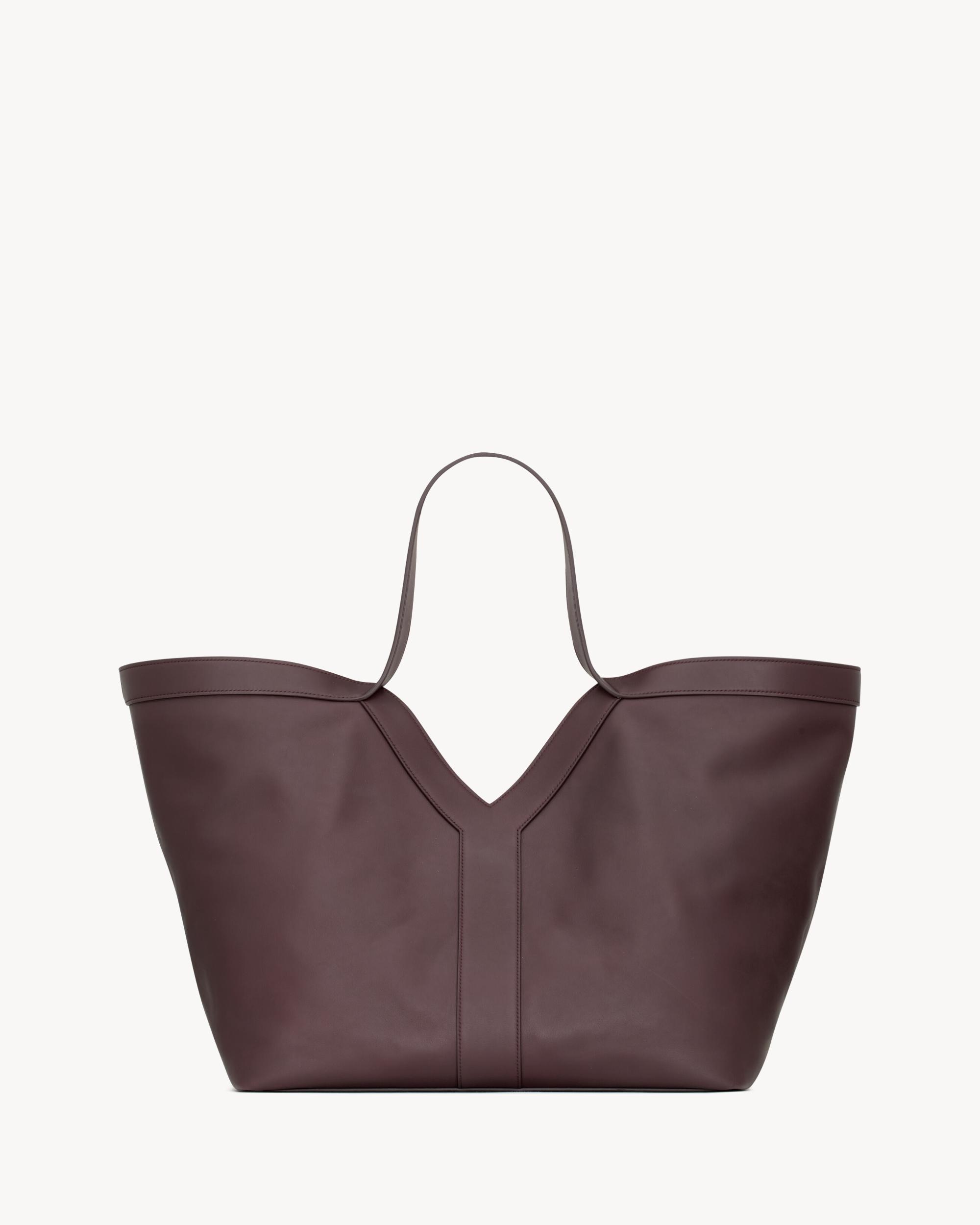 Y TOTE IN LEATHER Product Image