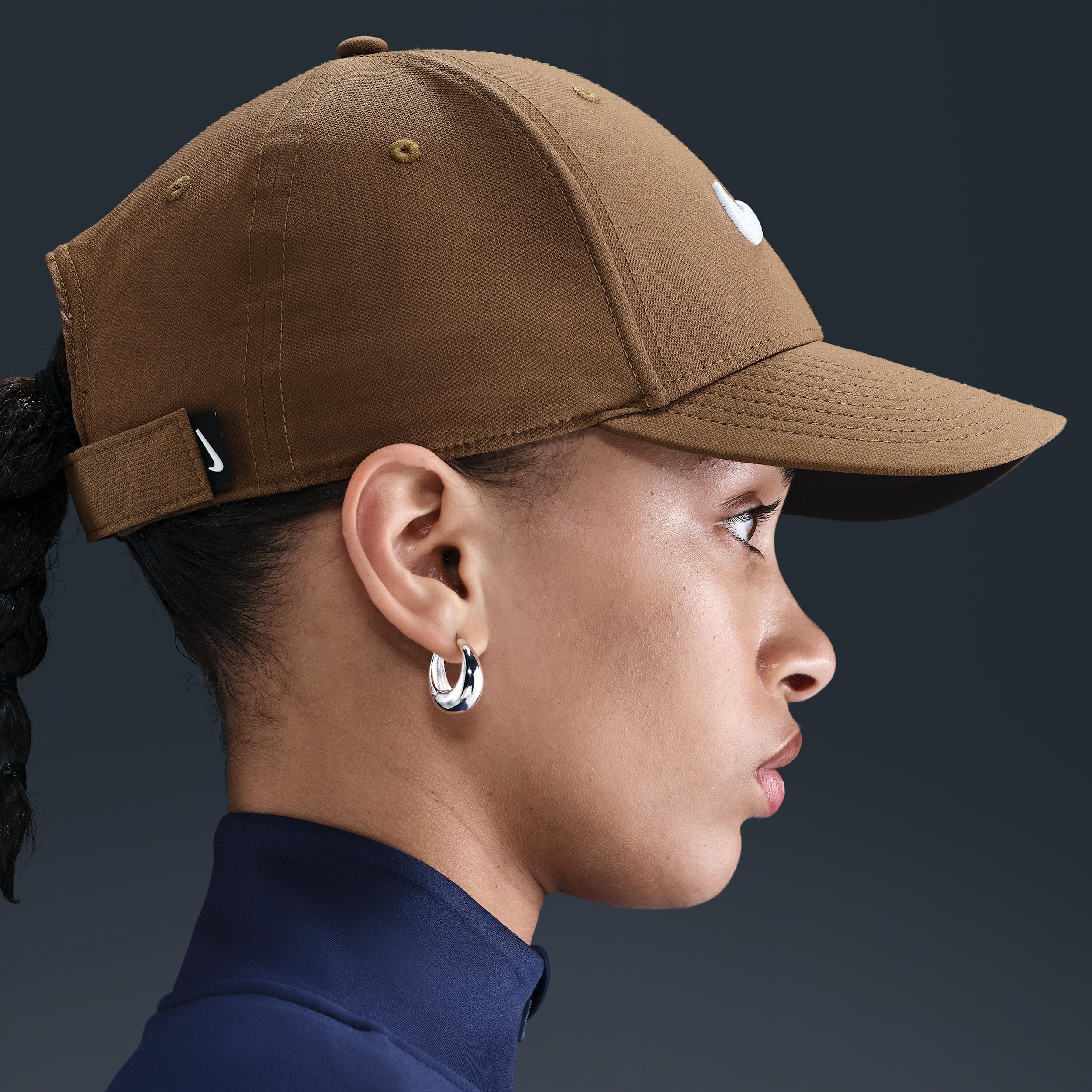 Nike Unisex Dri-FIT Club Structured Swoosh Cap Product Image