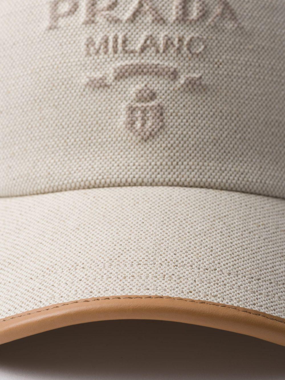 logo-debossed baseball cap Product Image