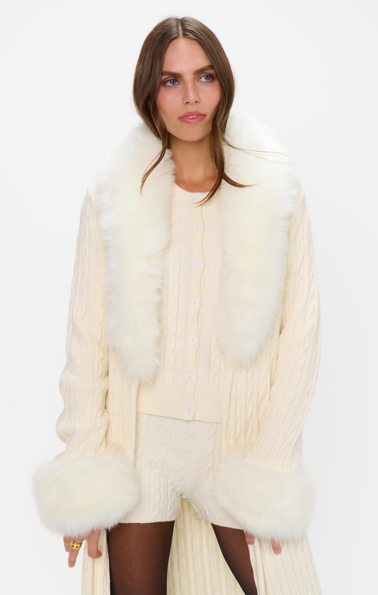 Throw on Cardigan ~ Snow Cable Knit Product Image