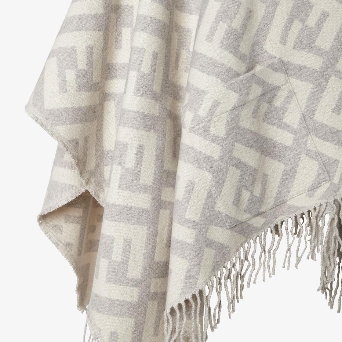 FF PonchoGray cashmere poncho Product Image