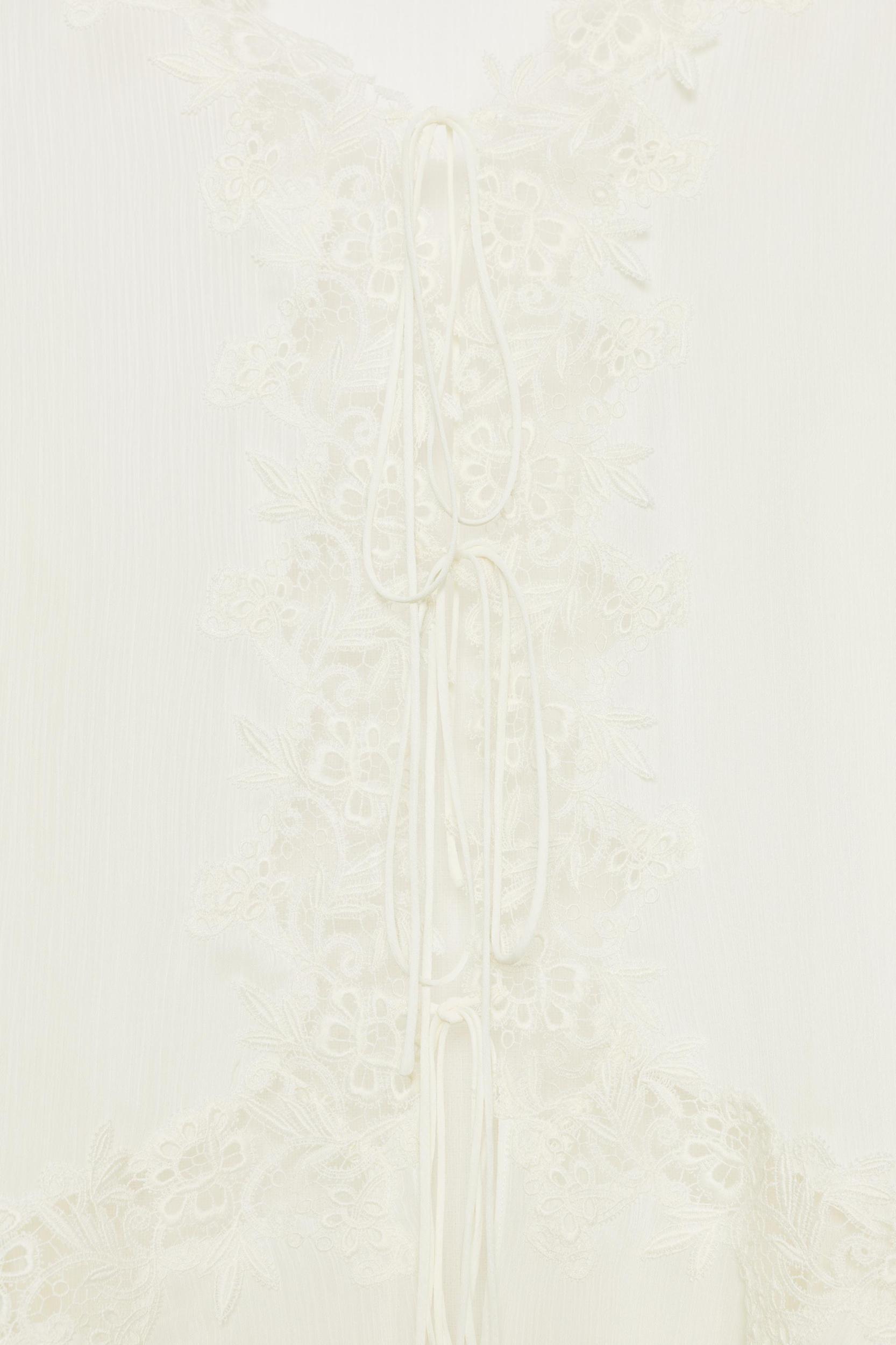 ZW COLLECTION COMBINATION LACE BLOUSE Product Image