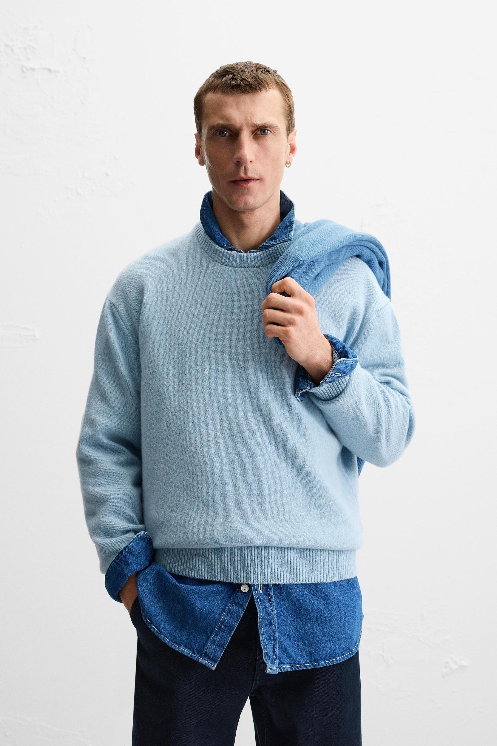 CASHMERE AND WOOL SWEATER Product Image