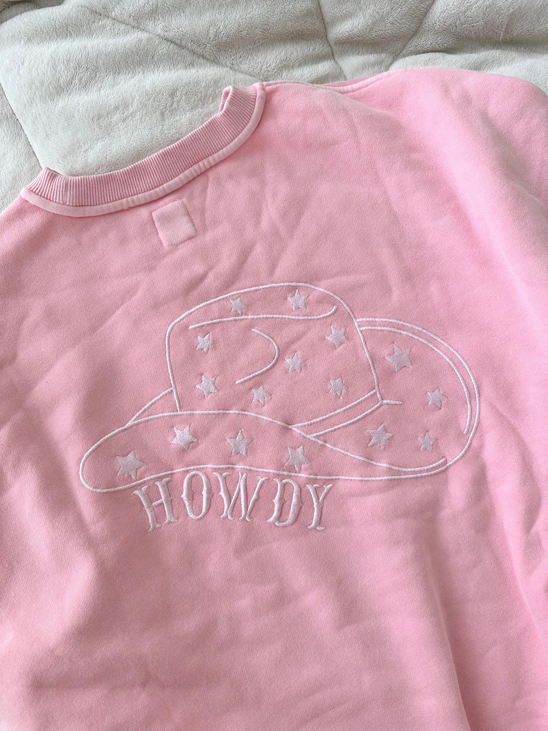 Vintage Pink Howdy Cowgirl Embroider Sweatshirt Product Image