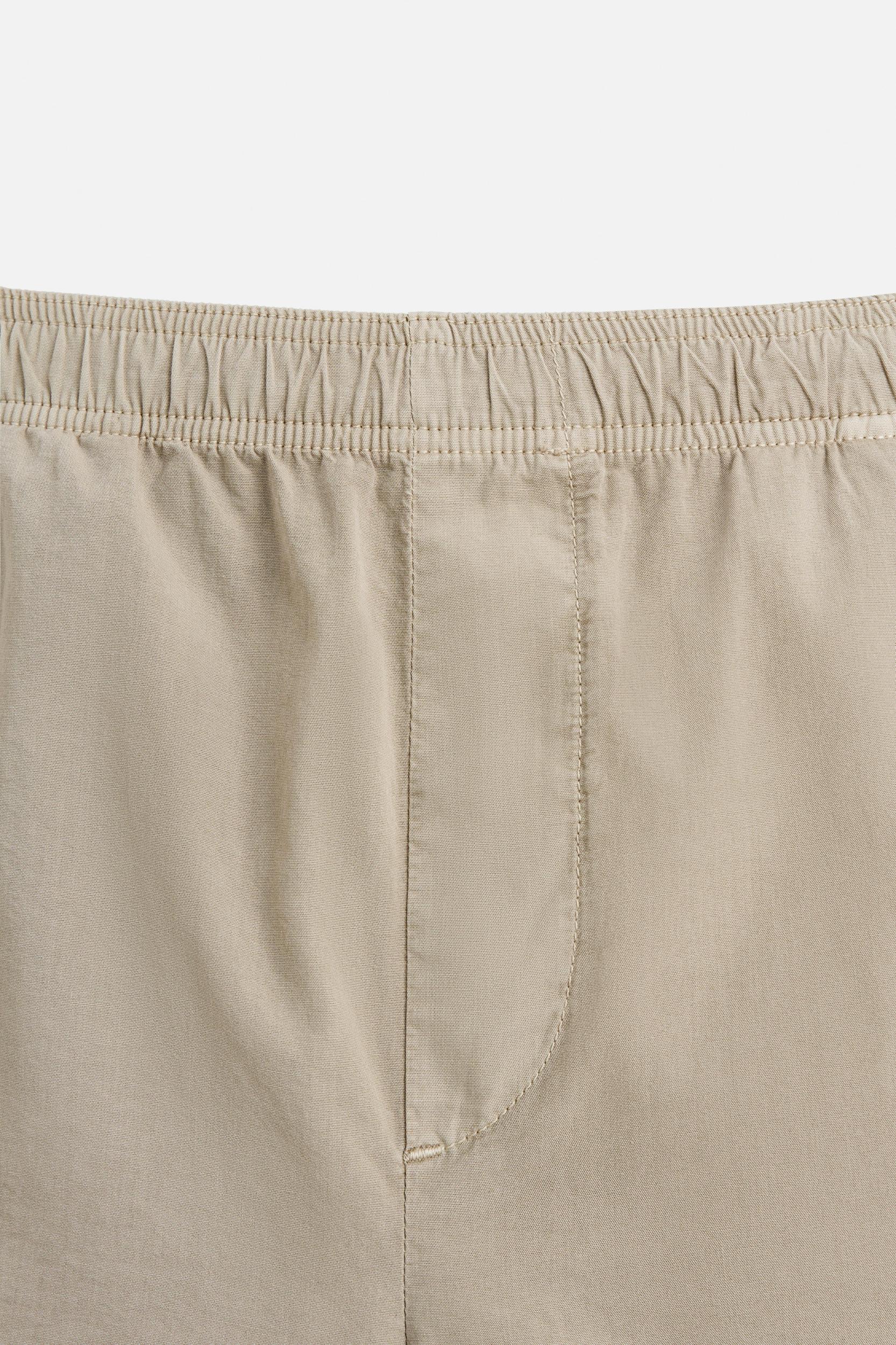 RELAXED FIT CARGO SHORTS Product Image