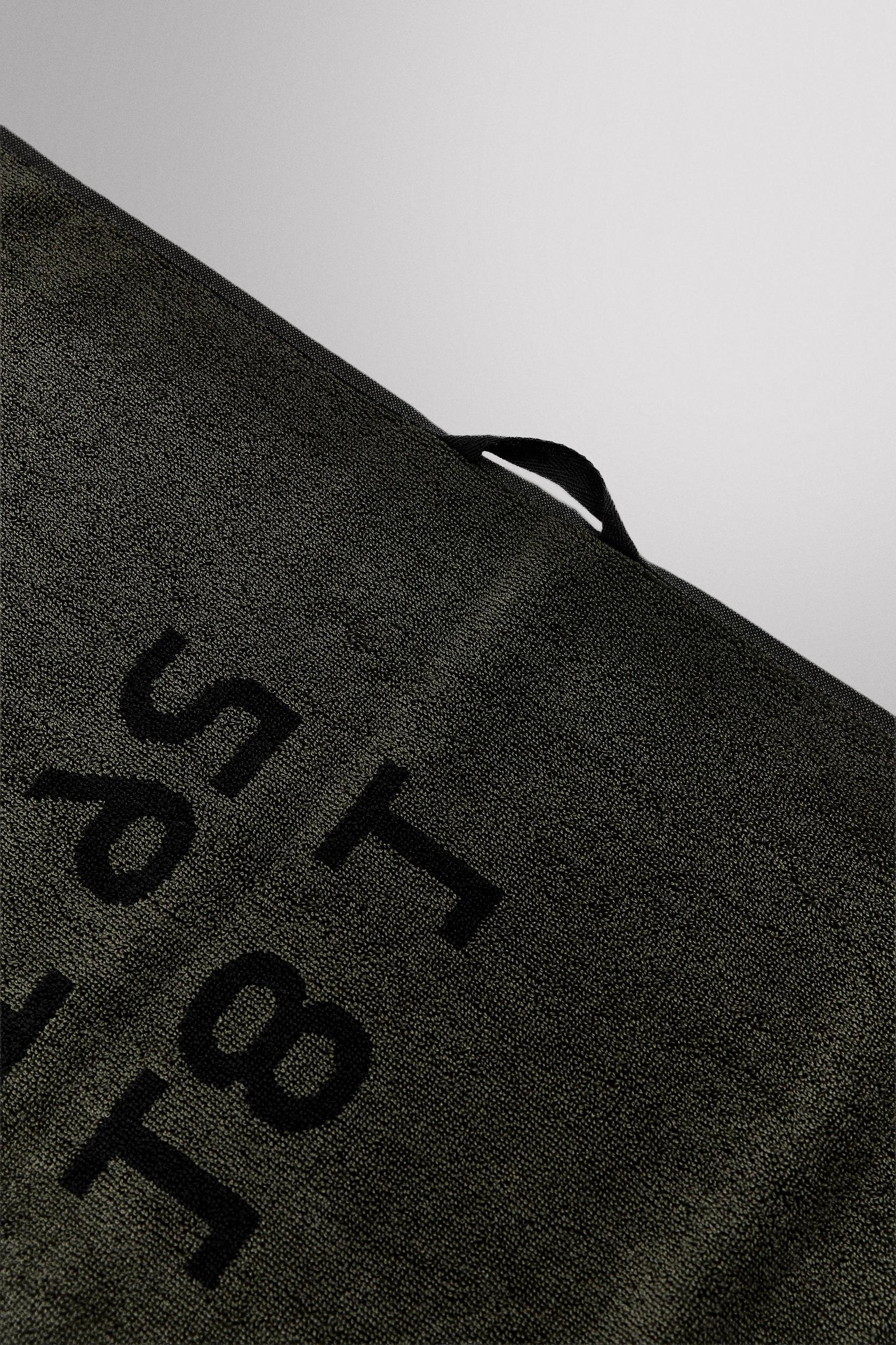 SMALL WORKOUT TOWEL Product Image