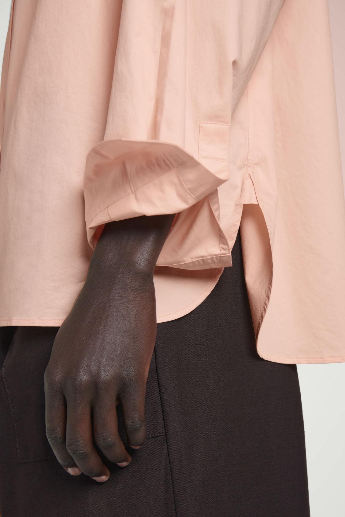 WIDE OVERSIZED COTTON OXFORD SHIRT Product Image