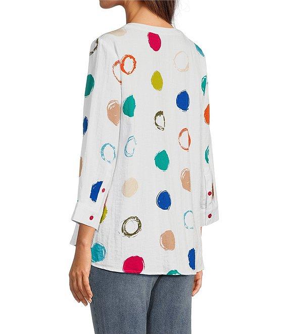 Ali Miles Dotted Y-Neck 3/4 Sleeve Hi-Low Popover Top Product Image