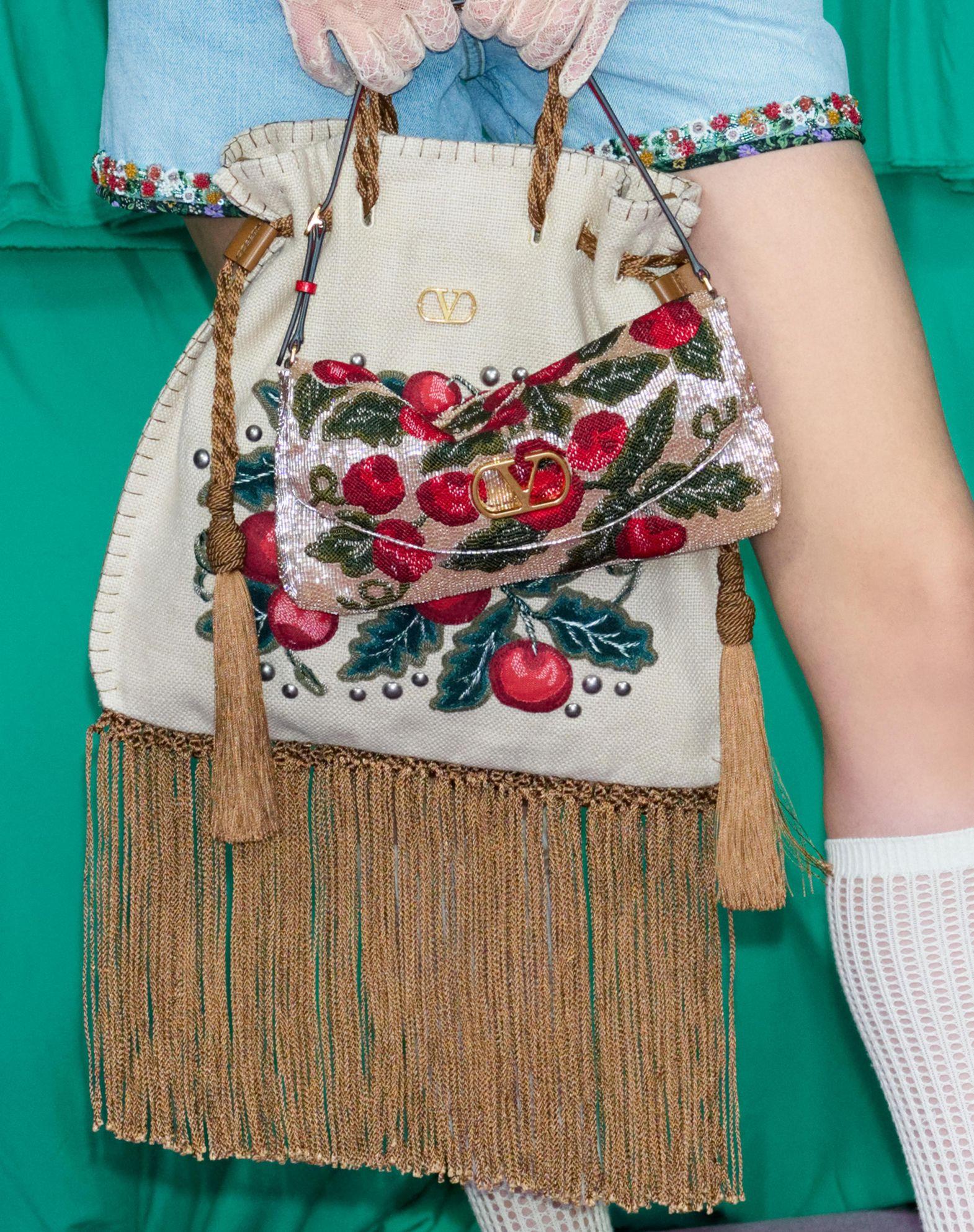 Valentino Garavani Nellcôte Alice Embroidered Bag With Fringes Product Image