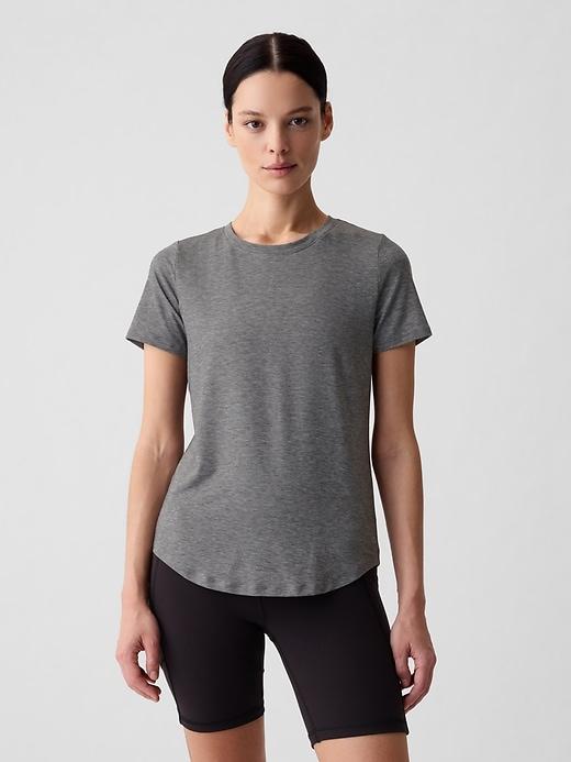 GapFit Breathe T-Shirt Product Image