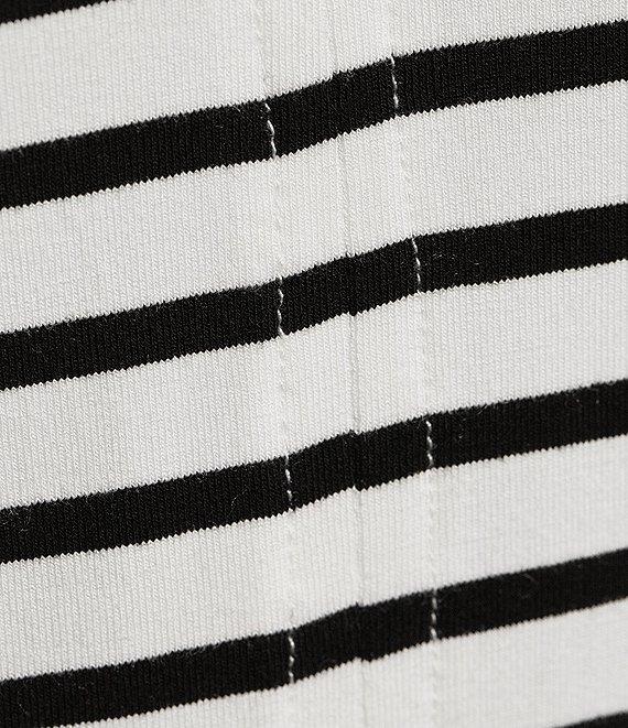 Gibson & Latimer Stripe Print Short Sleeve V-Neck Knit Shirt Product Image