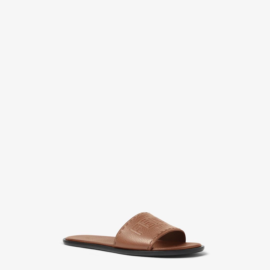 Fendi Roma Leather SlidesBrown leather slides Product Image