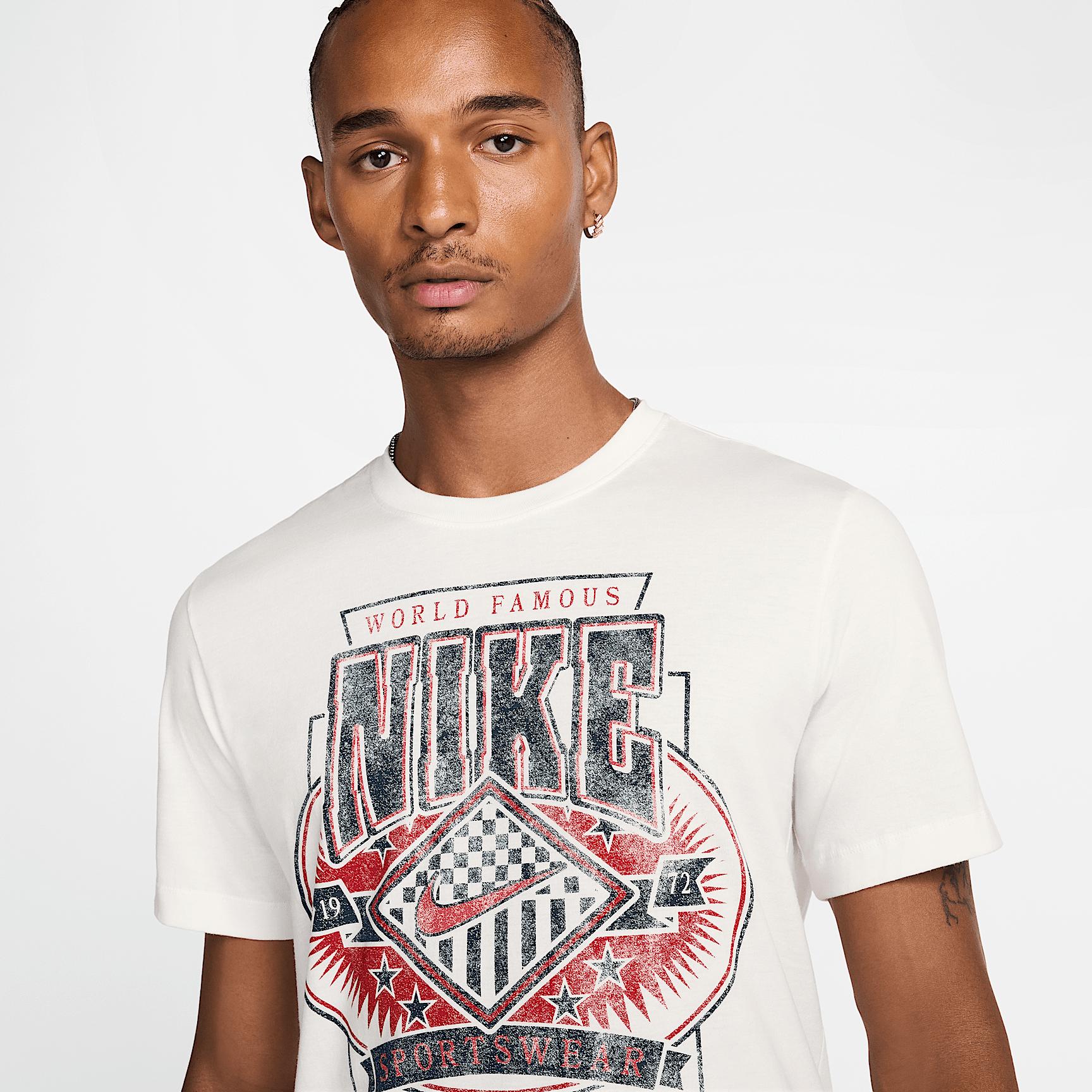 Nike Sportswear Men's Crew-Neck T-Shirt Product Image