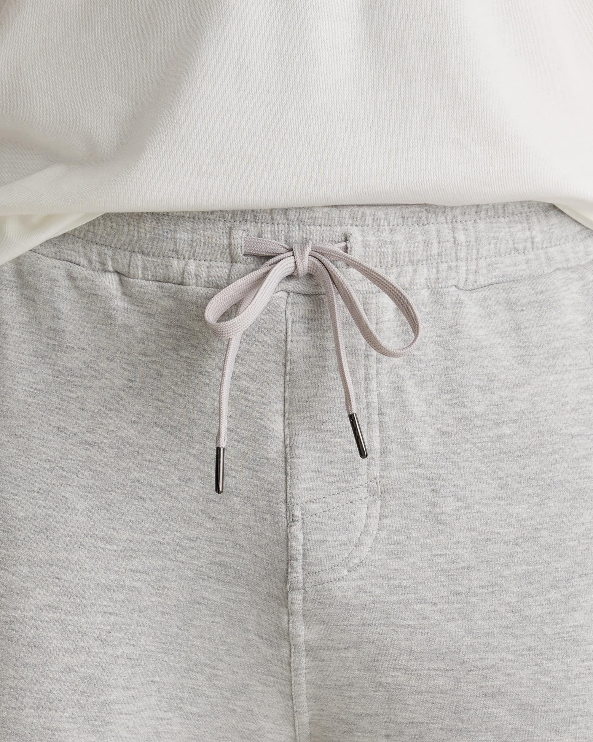 Quince | Men's Supersoft Fleece 7.5" Sweatshorts Lenzing Modal Product Image