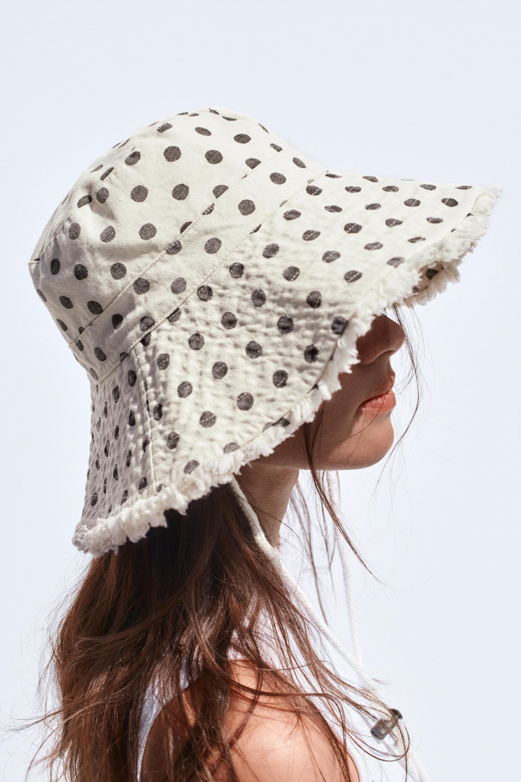 POLKA DOT BUCKET HAT Product Image