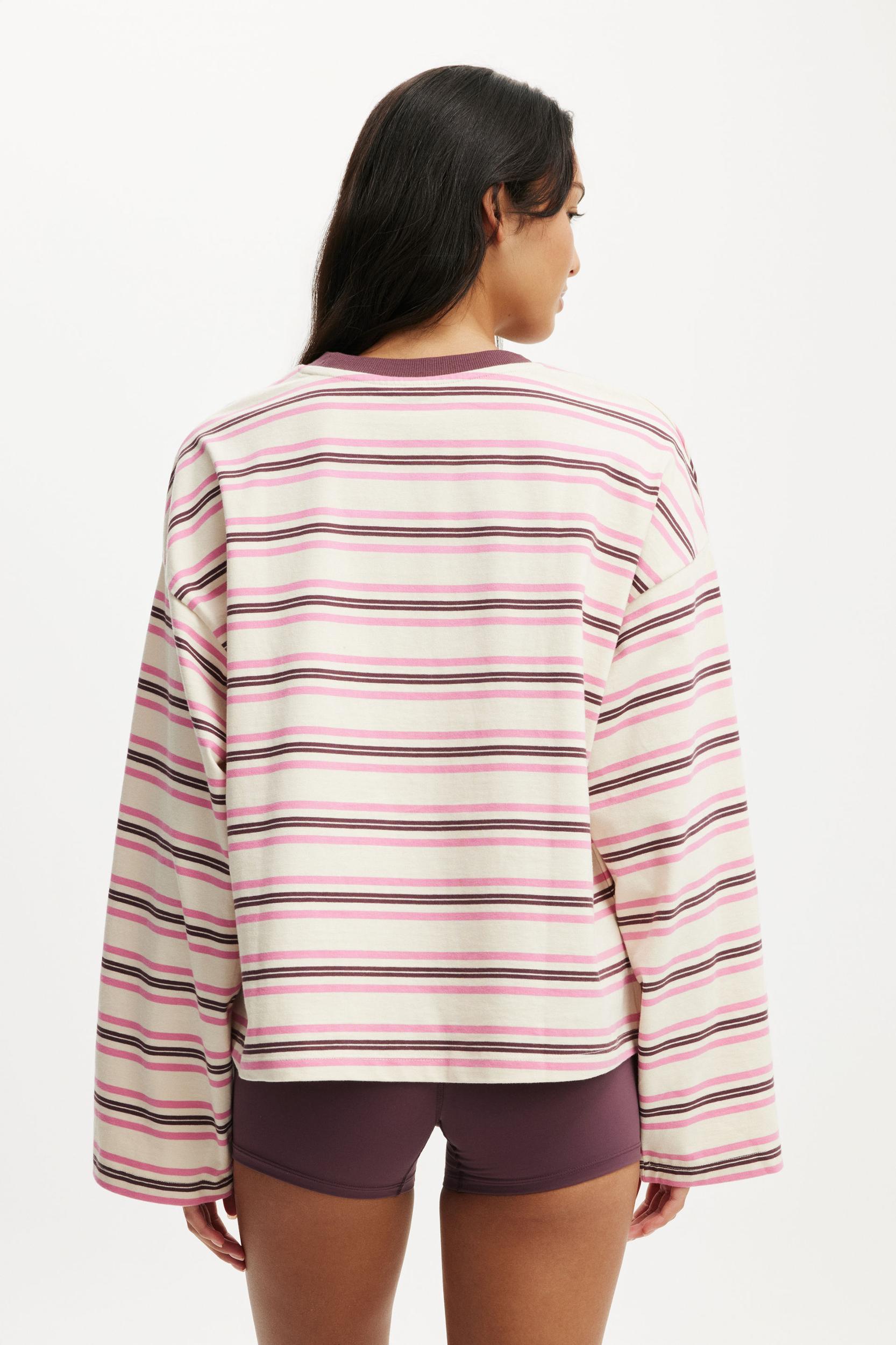 Long Sleeve Boxy Graphic Crew Product Image