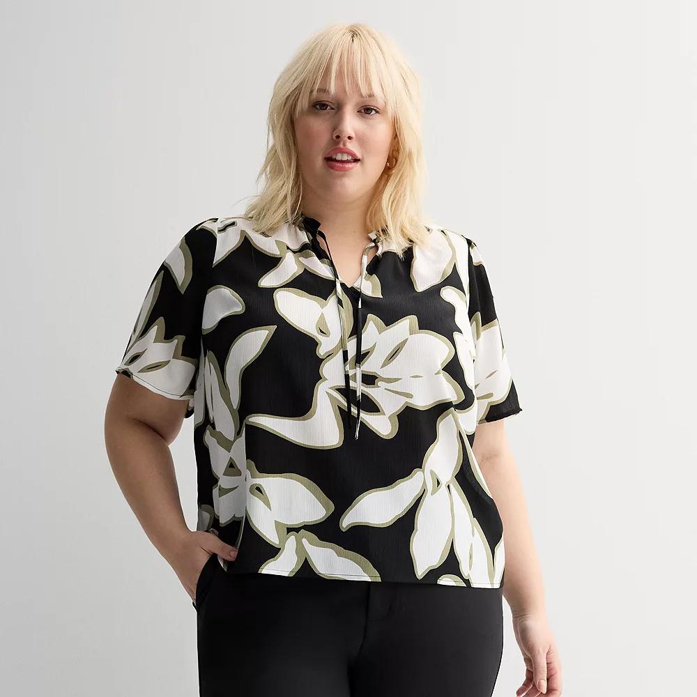 Plus Size Nine West Short Sleeve Front Tie Top, Women's, Size: 2XL, Green Crystal Bloom Product Image