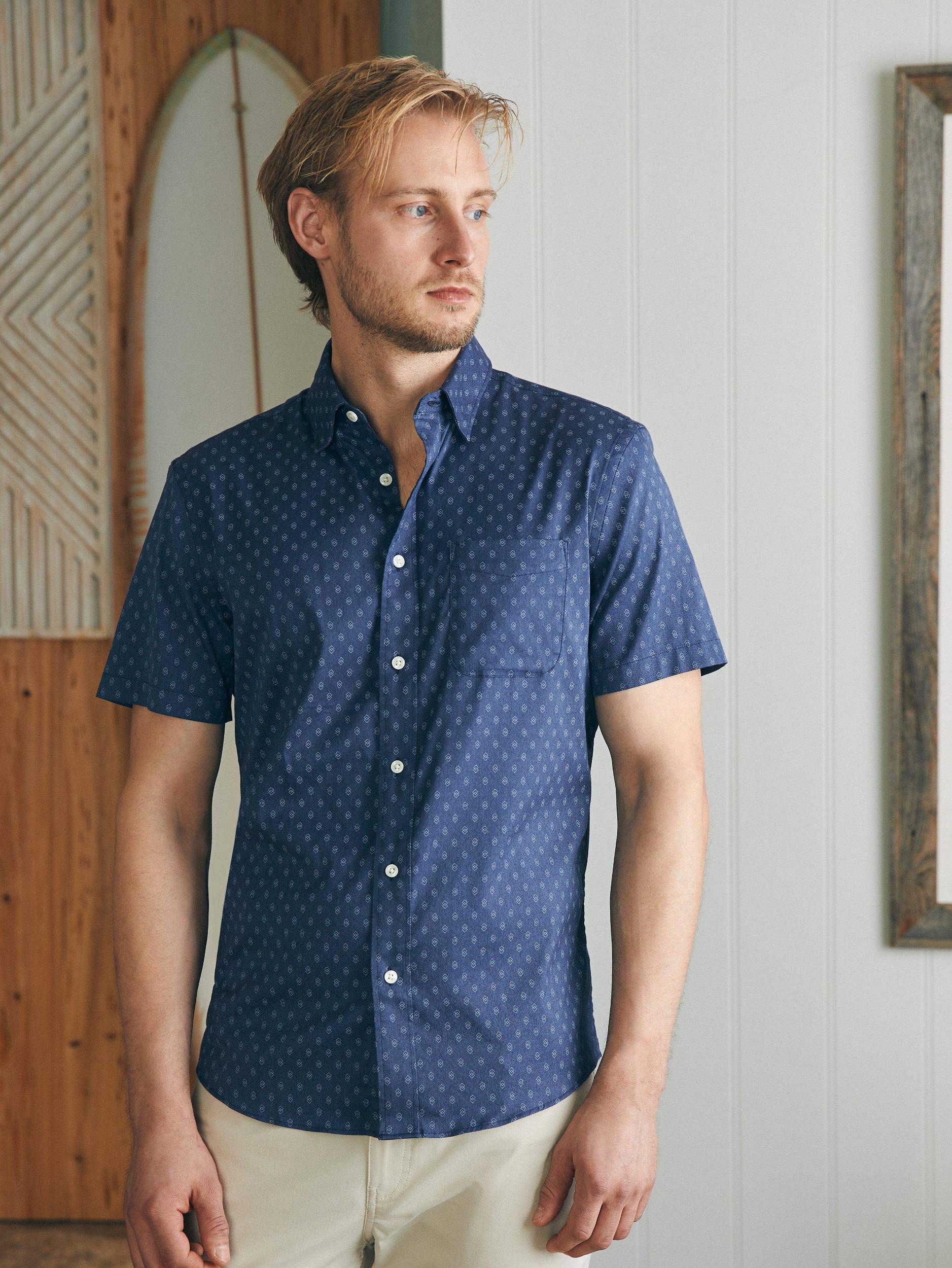 Movement™ Short-Sleeve Shirt - Navy Dusk Diamond Print Male Product Image