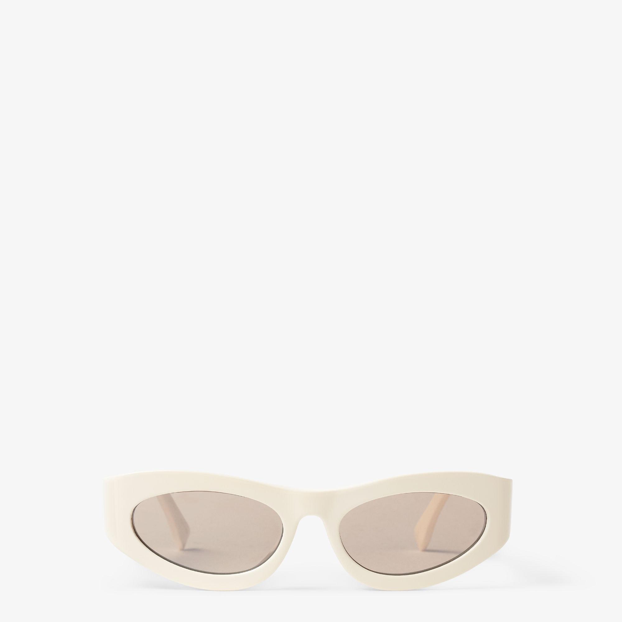 FF DiamondsWhite acetate sunglasses Product Image