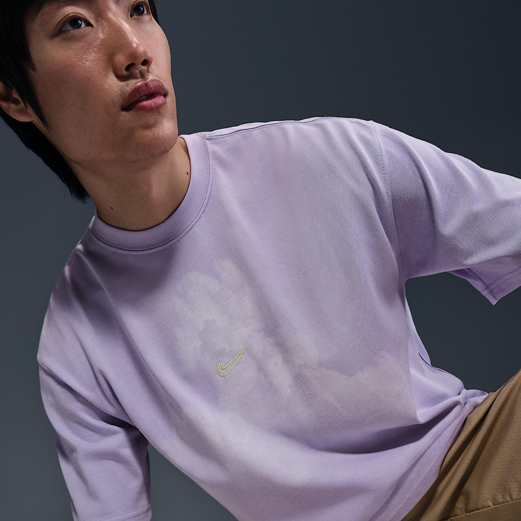 Mens Nike Sportswear Max90 T-Shirt | HJ0778-515 Product Image