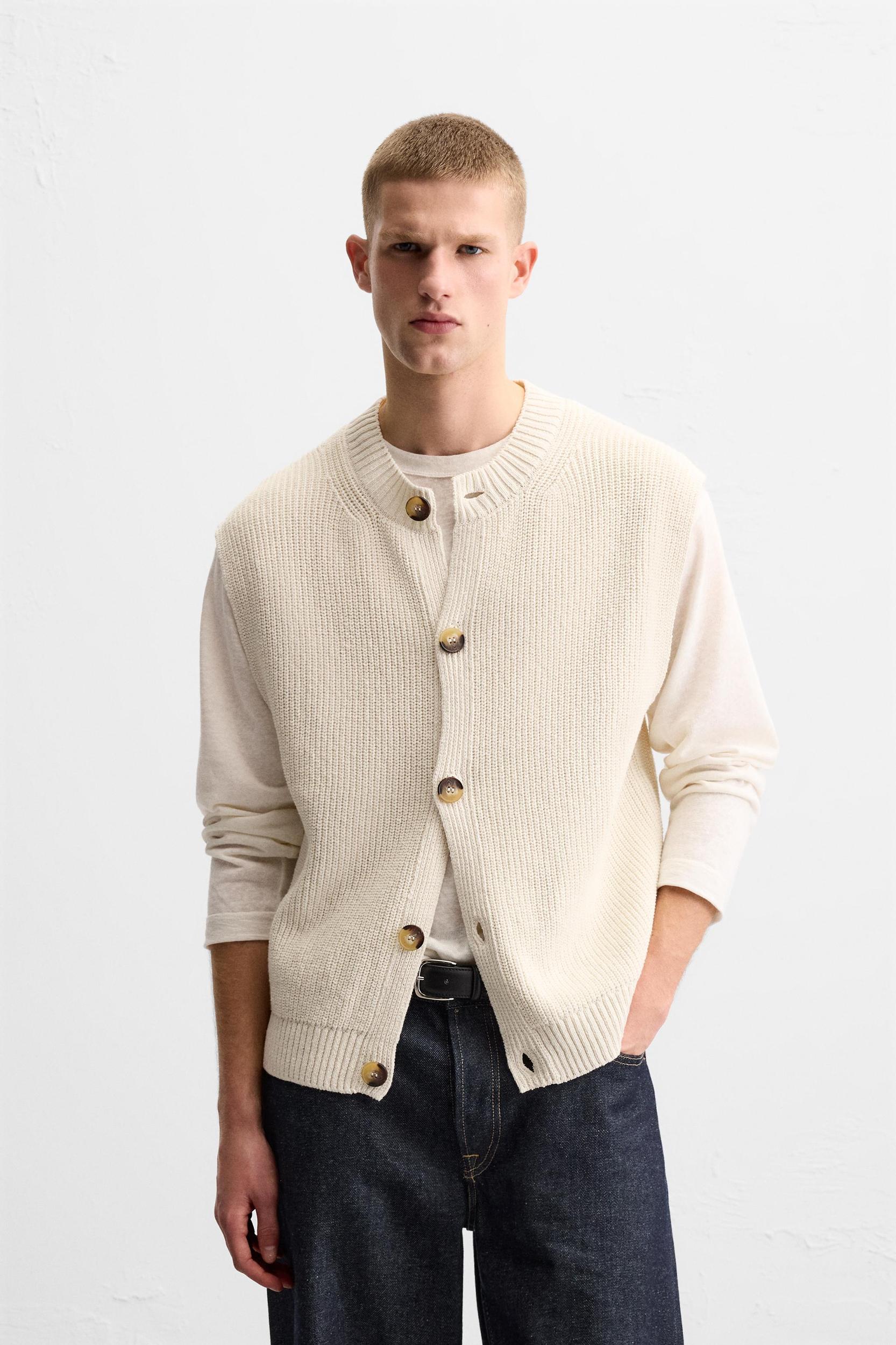 TEXTURED KNIT VEST Product Image