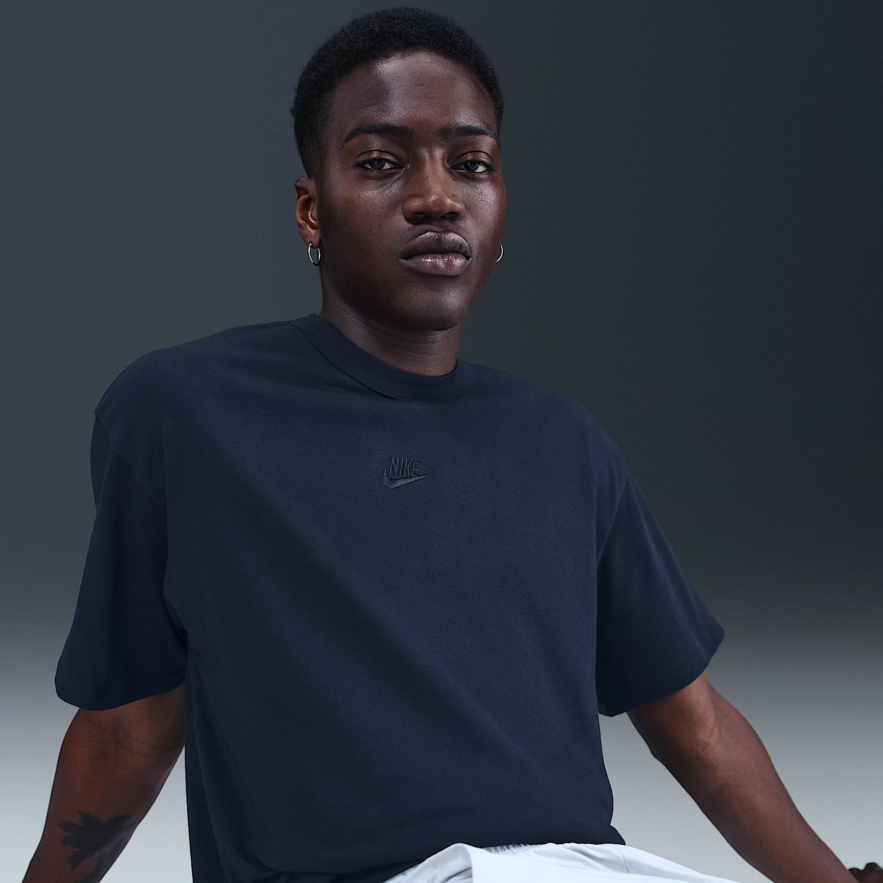 Mens Nike Sportswear Premium Essentials T-Shirt | DO7392-452 Product Image