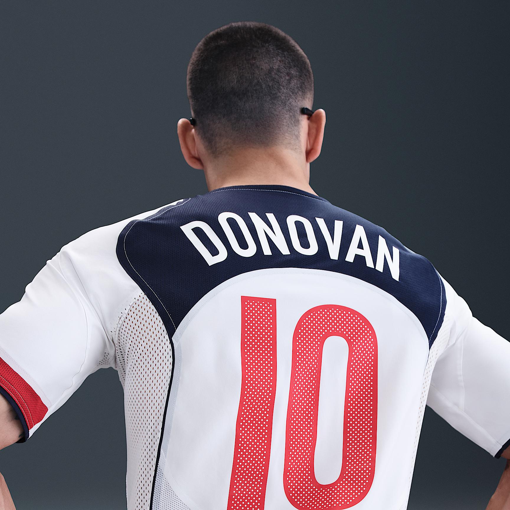 Landon Donovan USMNT 2004 Total 90 Reissue Nike Mens Soccer Replica Jersey | IF2944-100 Product Image