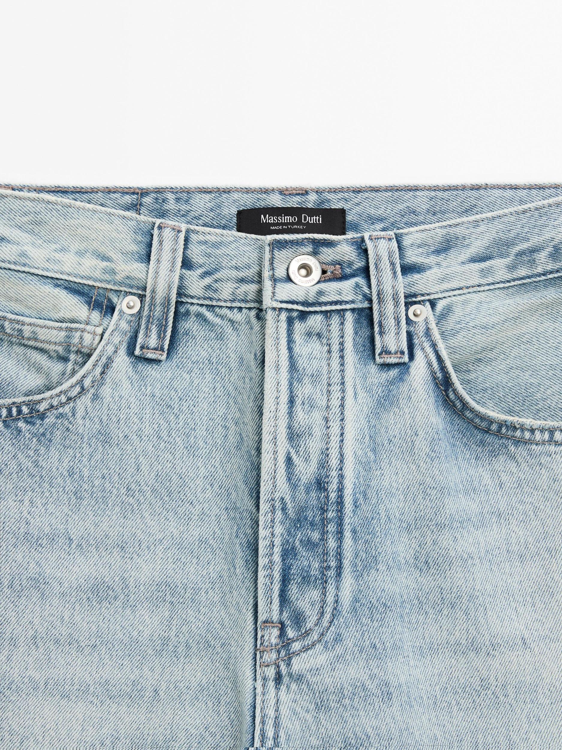Straight-leg high-waist jeans Product Image