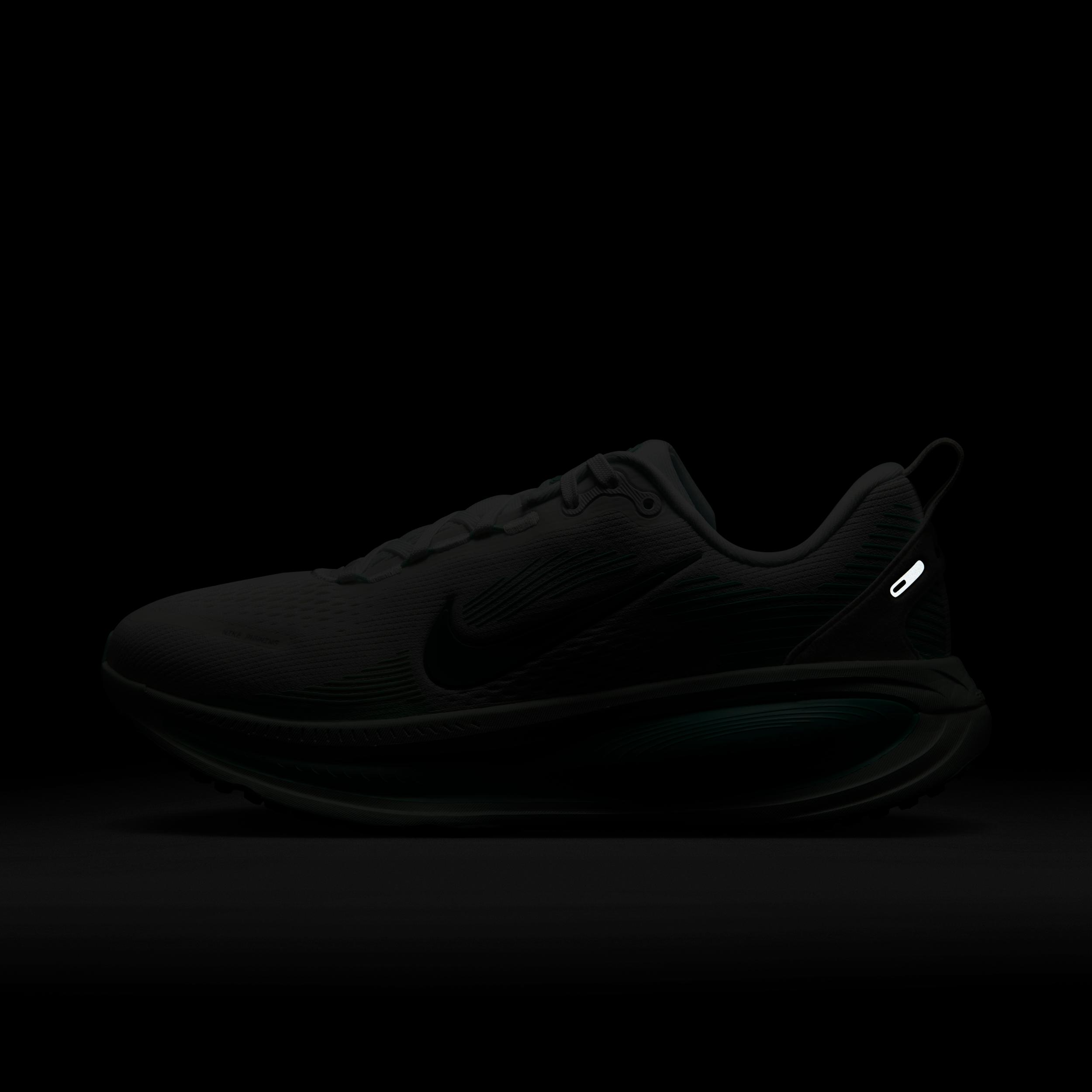 Nike Women's Vomero 18 Road Running Shoes Product Image