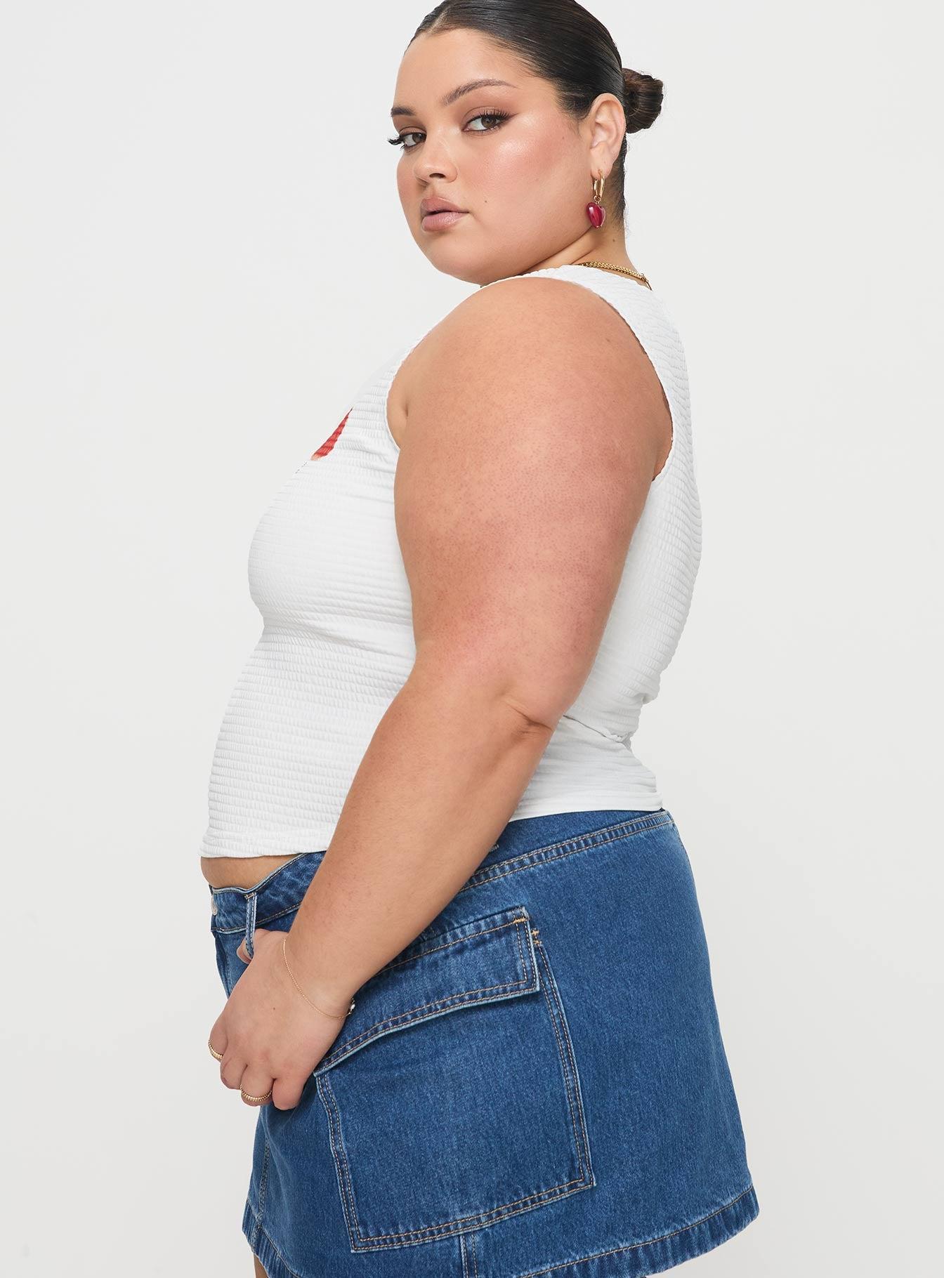 Oh So Sweet Top White Curve Product Image