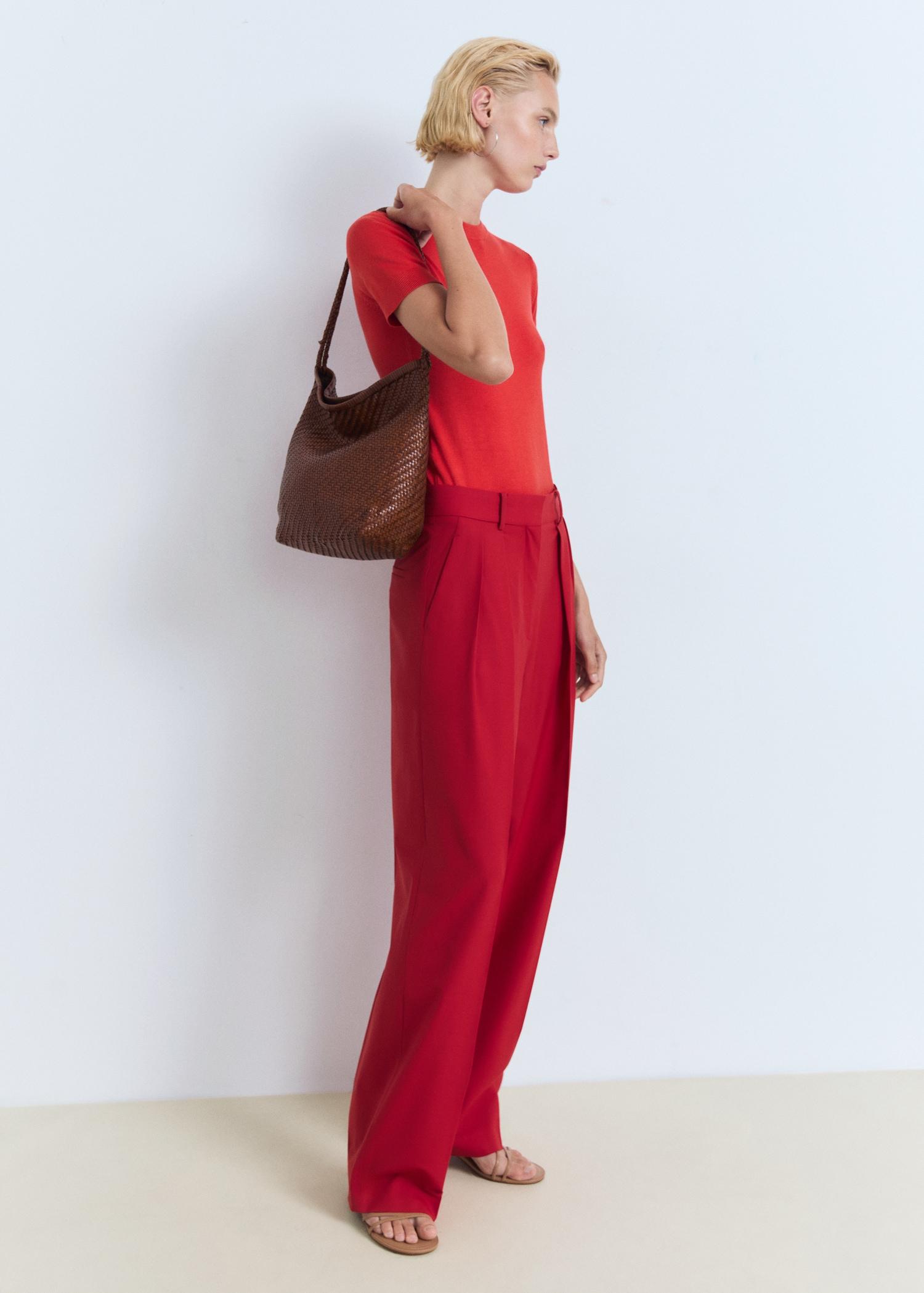 Short-sleeved fine-knit sweater - Women | MANGO USA Product Image