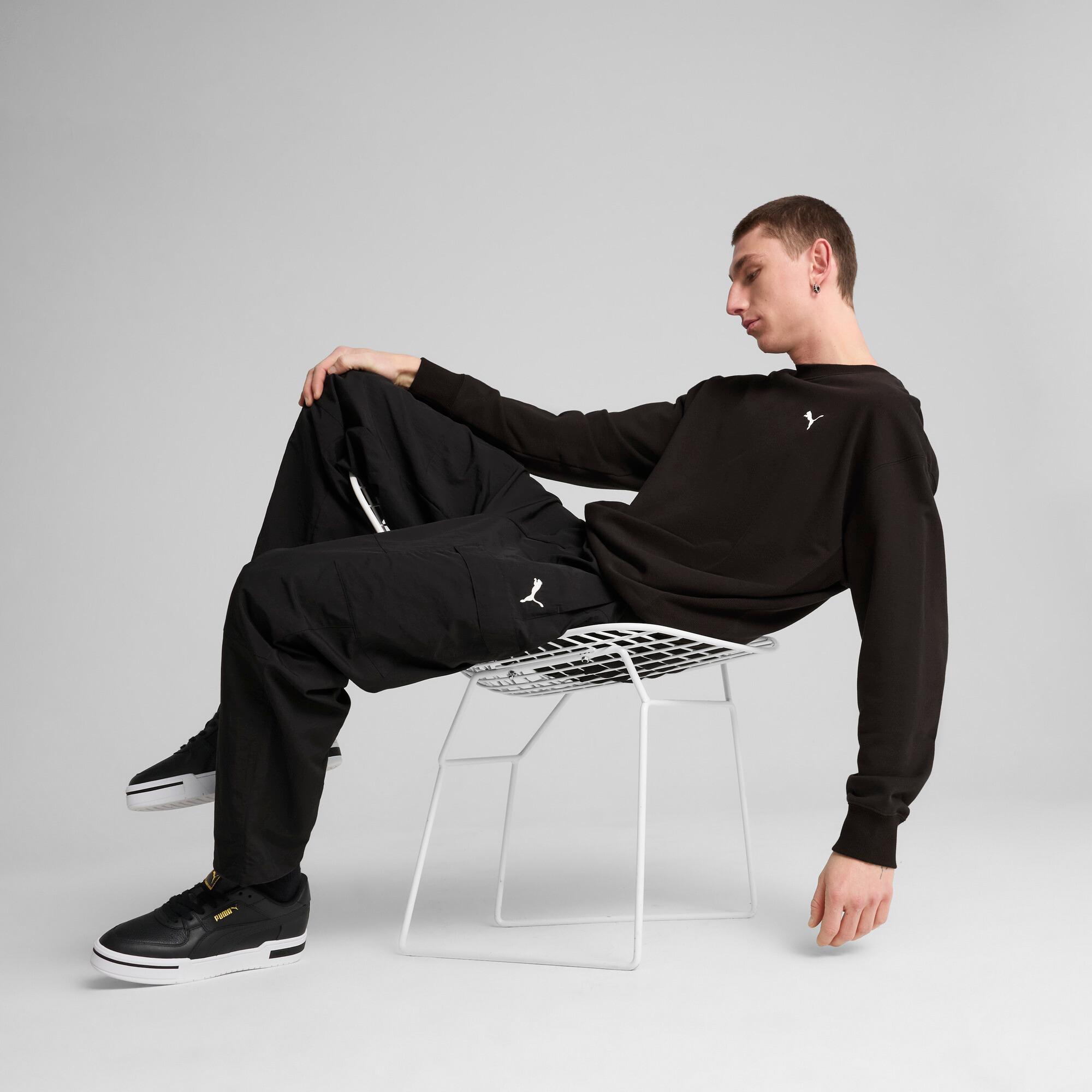 WARDROBE ESSENTIALS Men's Relaxed Crew Product Image
