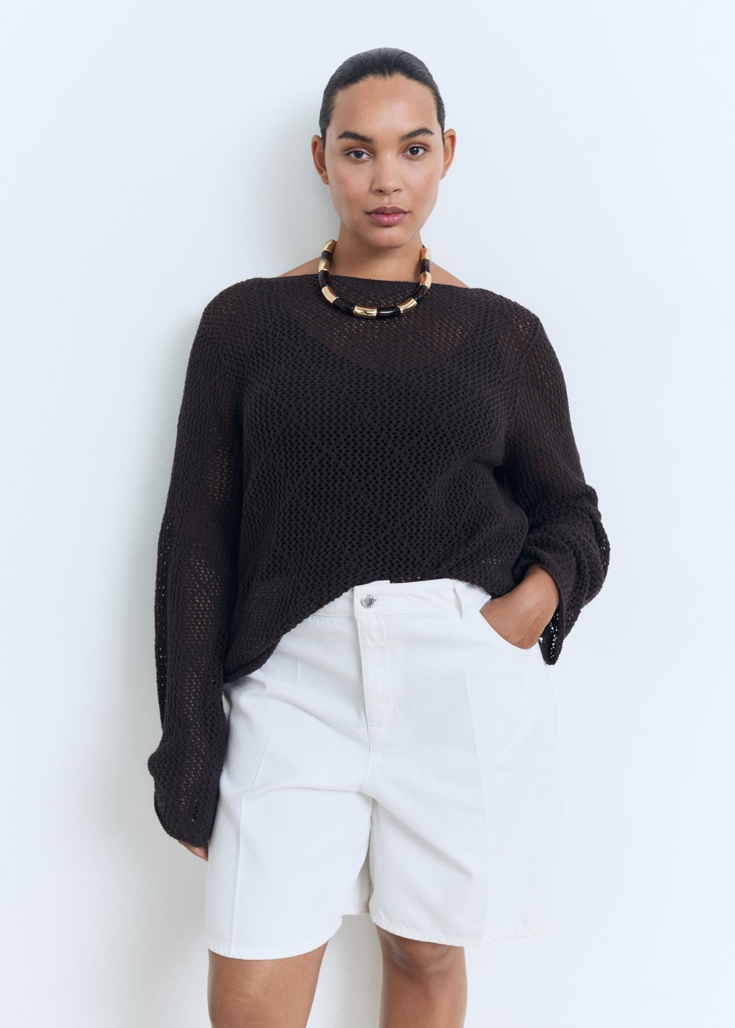 High-waist straight-fit denim shorts - Women | MANGO USA Product Image