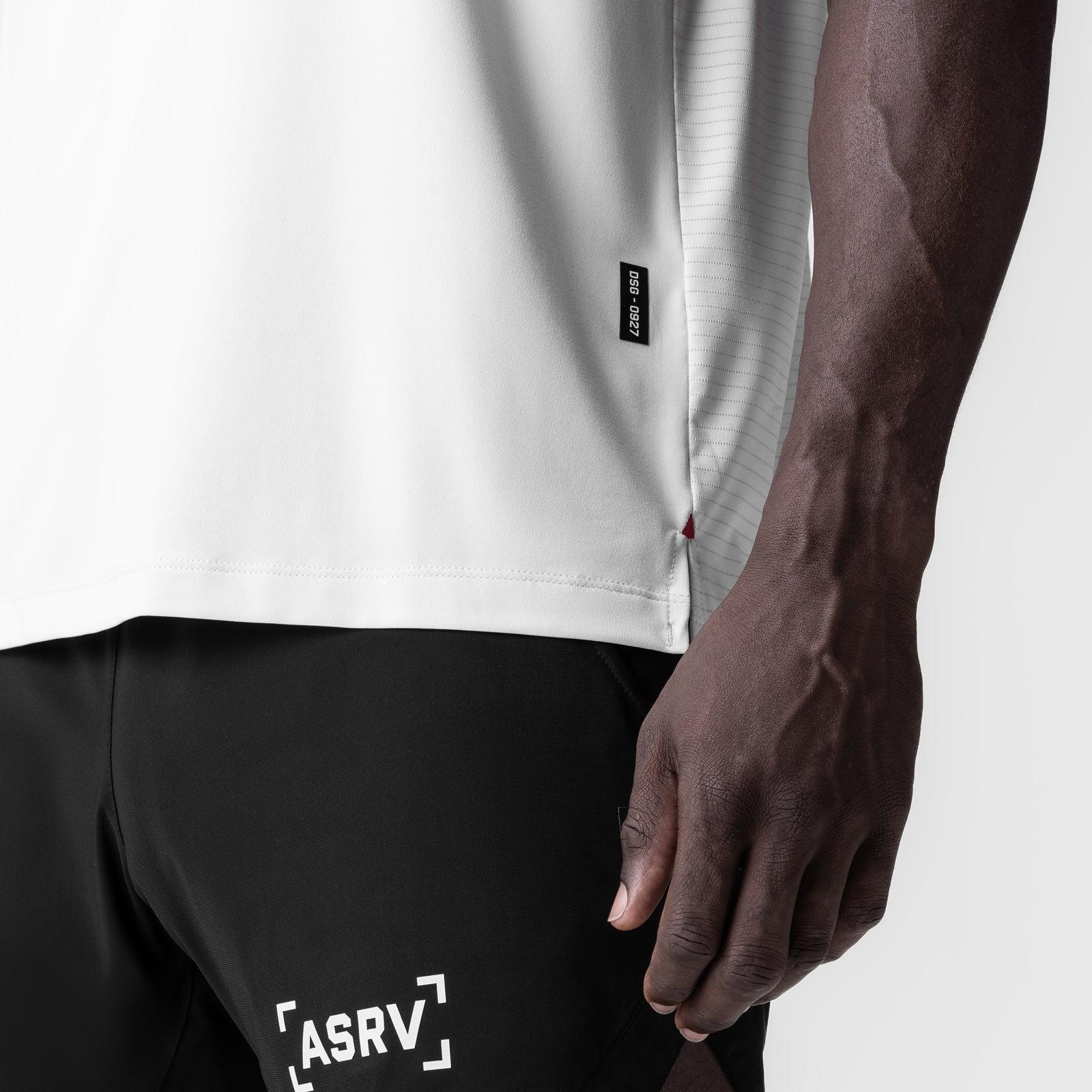 0927. 3D-Lite® 2.0 Lycra® Relaxed Cutoff - White Product Image