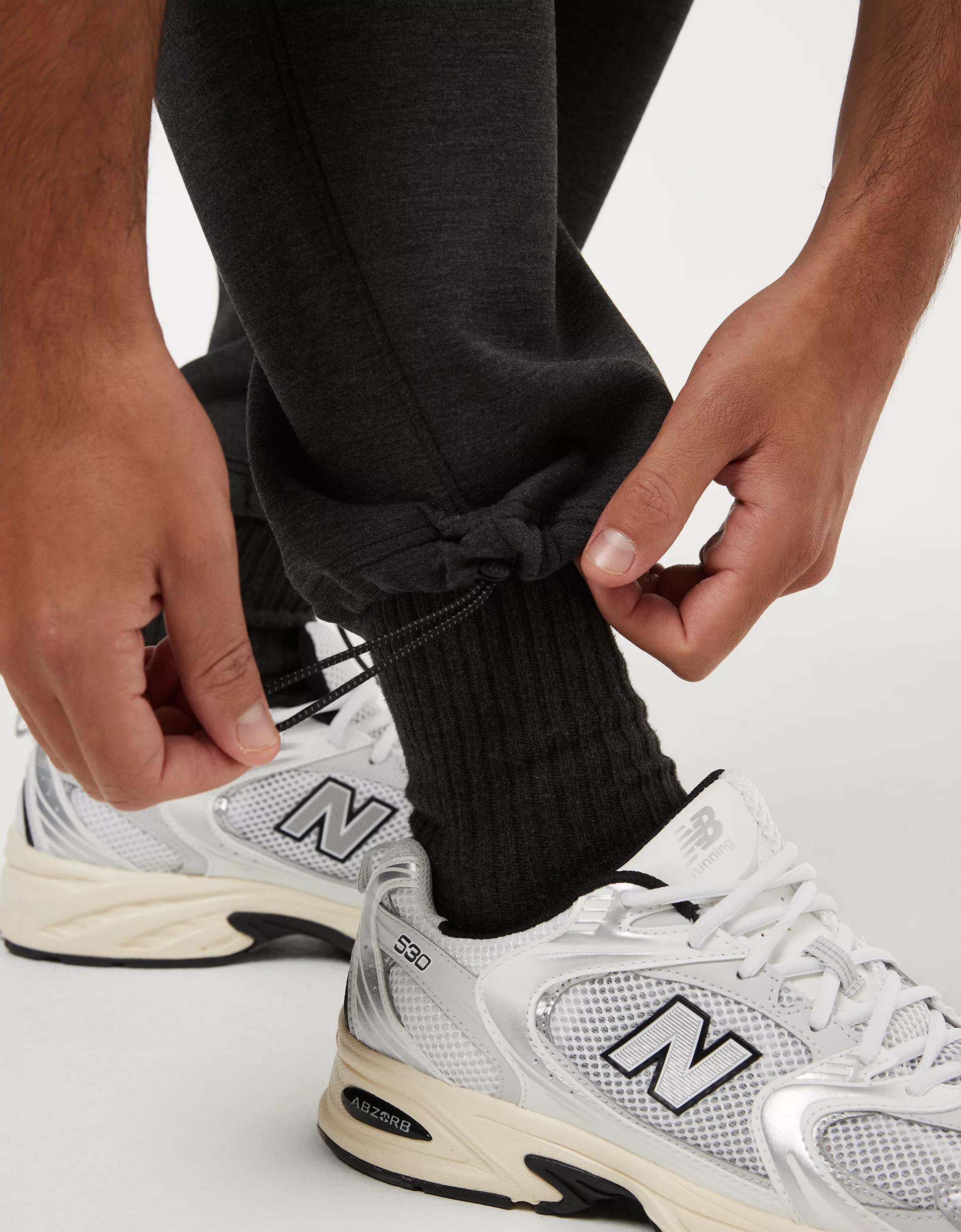 AE 24/7 Pant Product Image