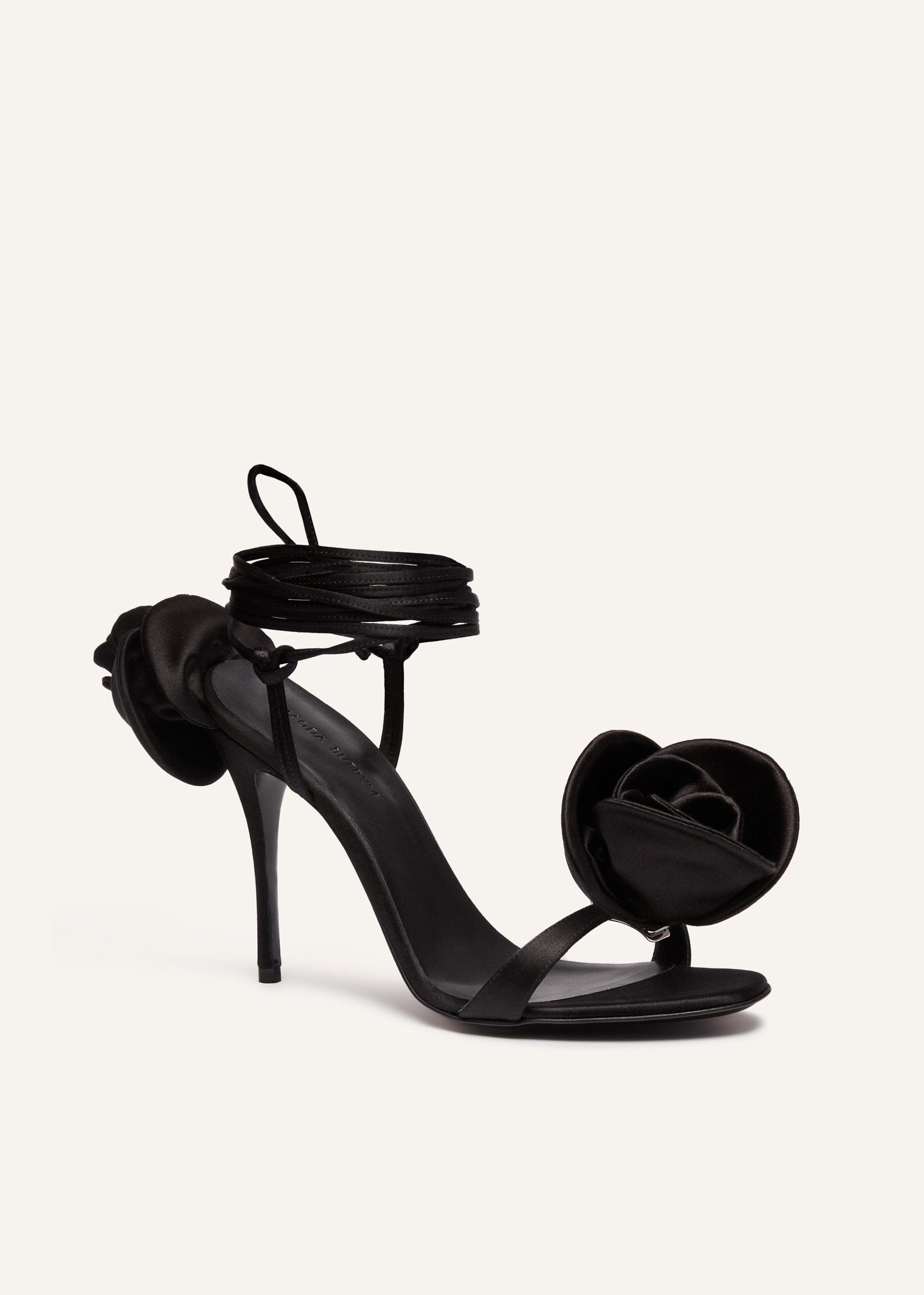 Wrap around double flower sandals in black Product Image