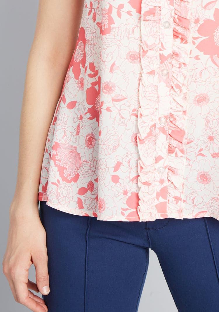 Bit of Frill Sleeveless Blouse Product Image
