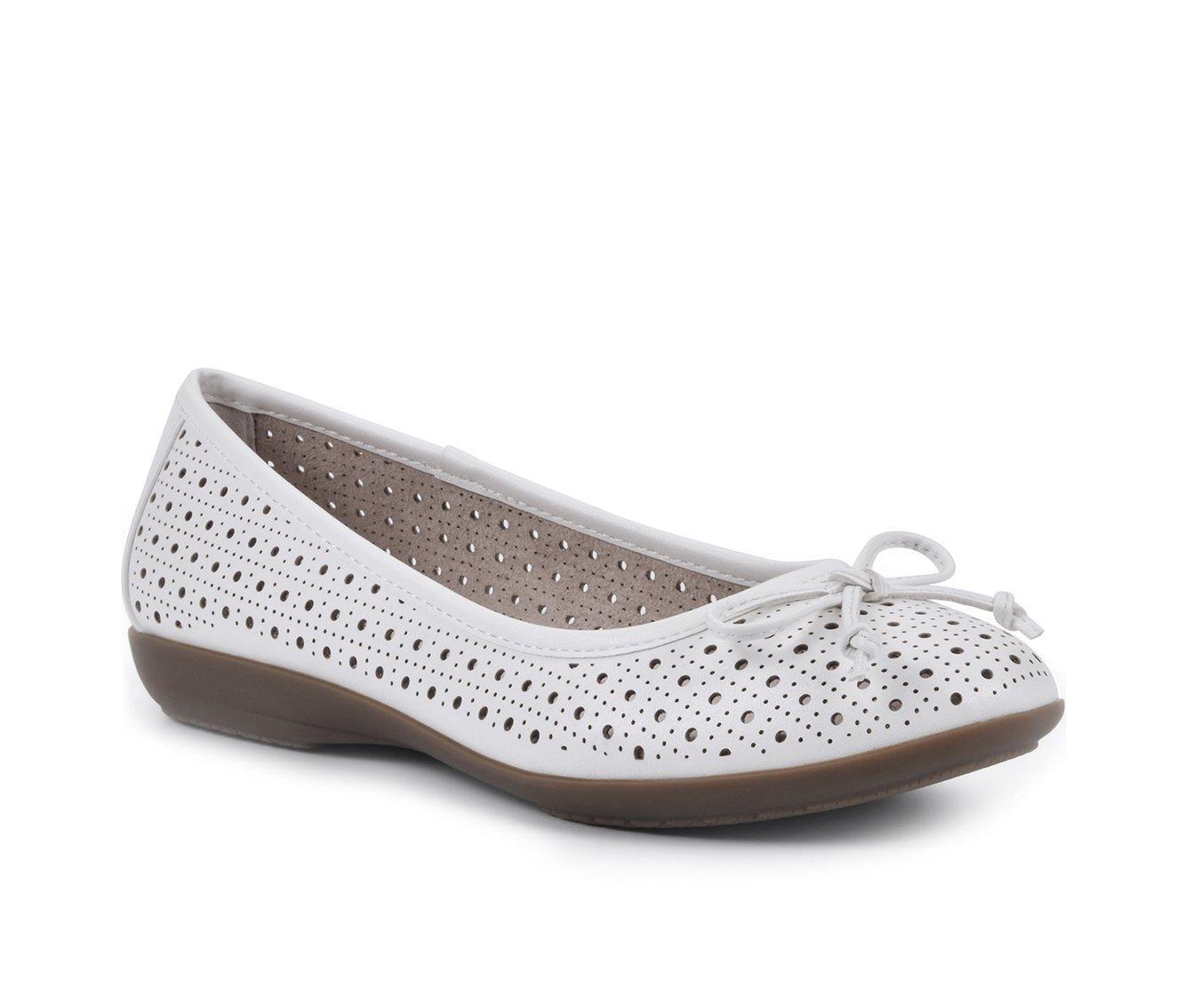 Women's Cliffs by White Mountain Cheryl Flats Product Image