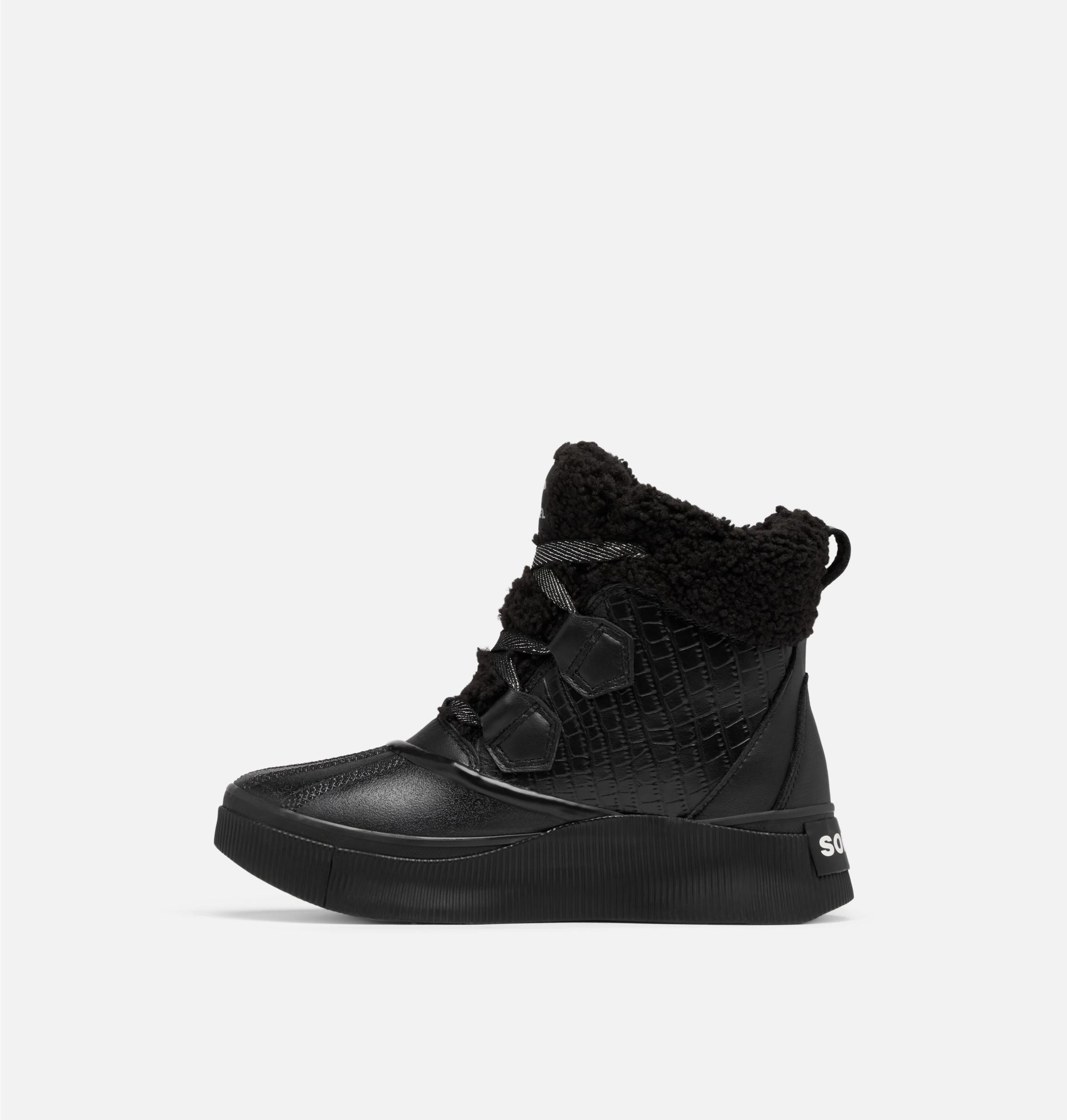 OUT N ABOUT™ IV Chillz Lux Women's Waterproof Boot Product Image