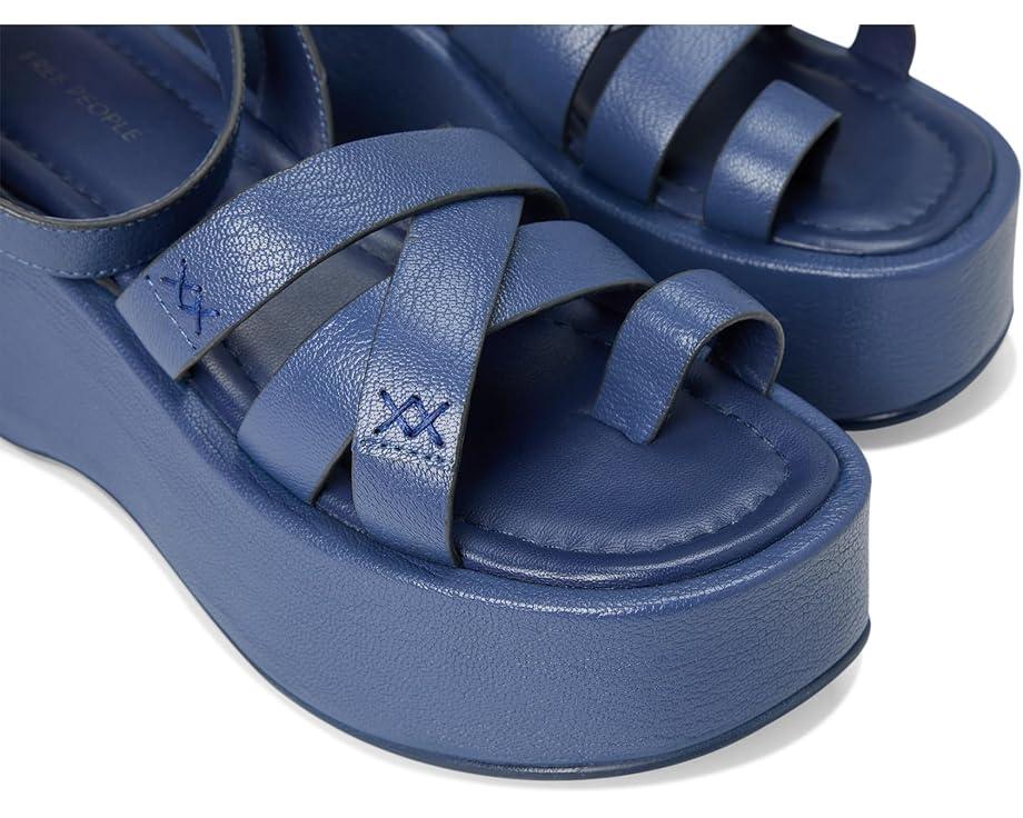 Iris Flatform Product Image