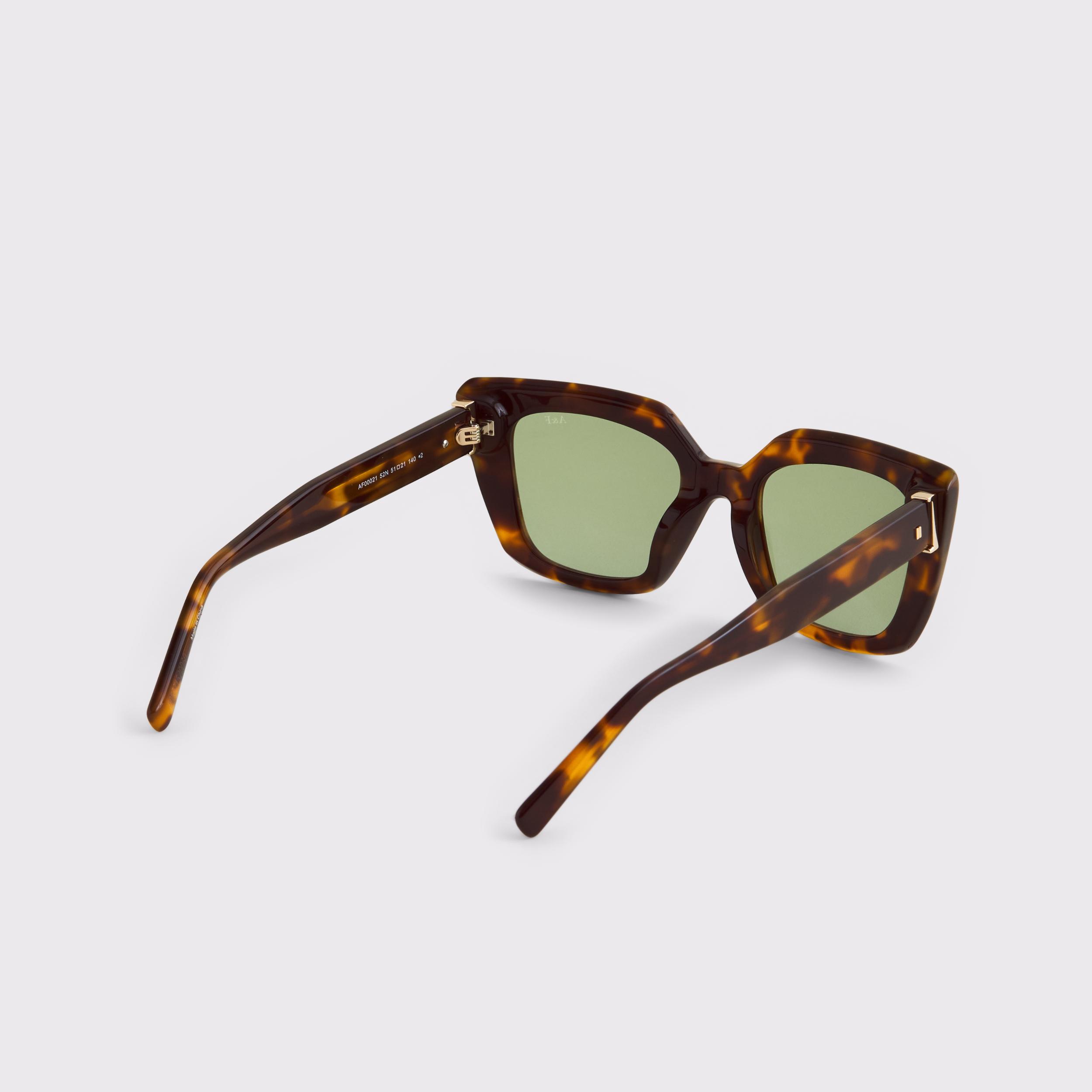 Wide Cat Eye Sunglasses Product Image