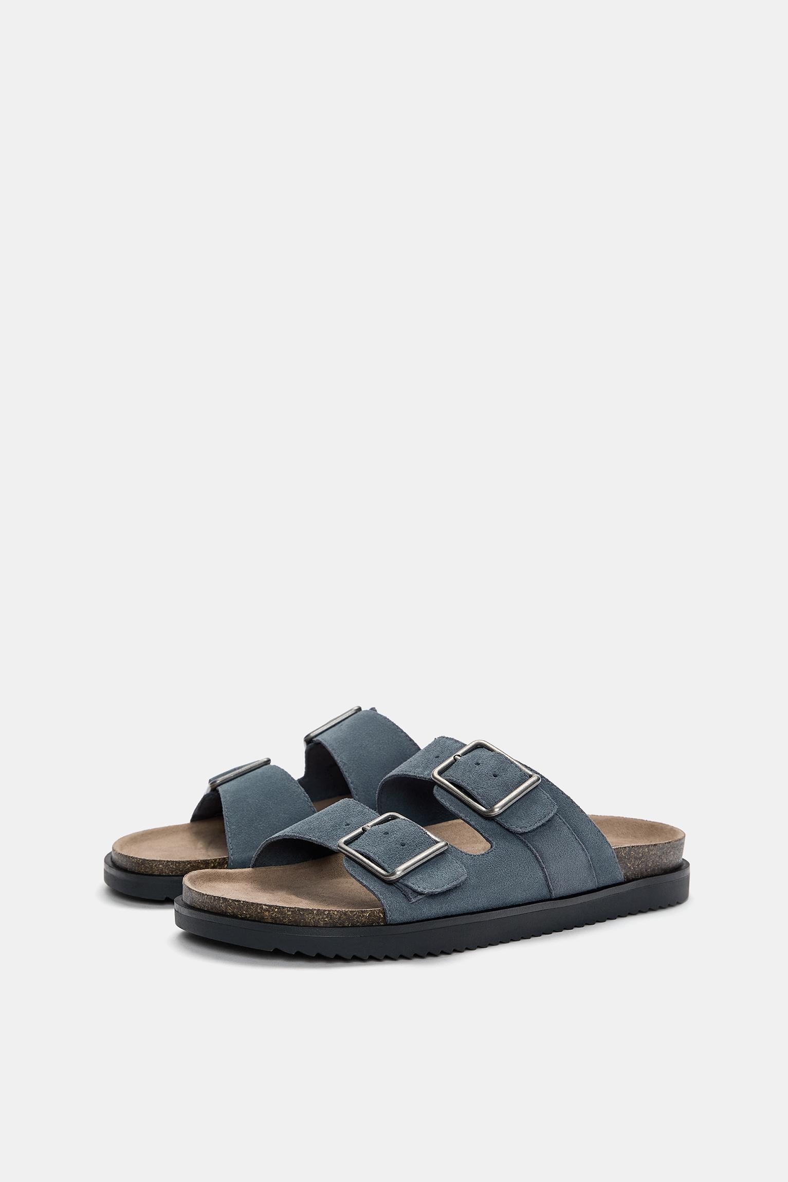 Leather sandals with buckle Product Image