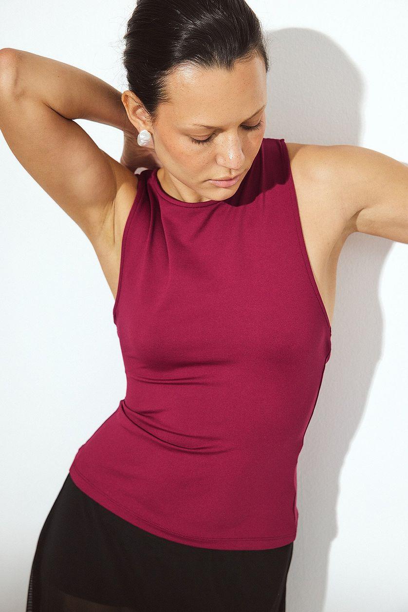 Back Detail Top Burgundy Product Image